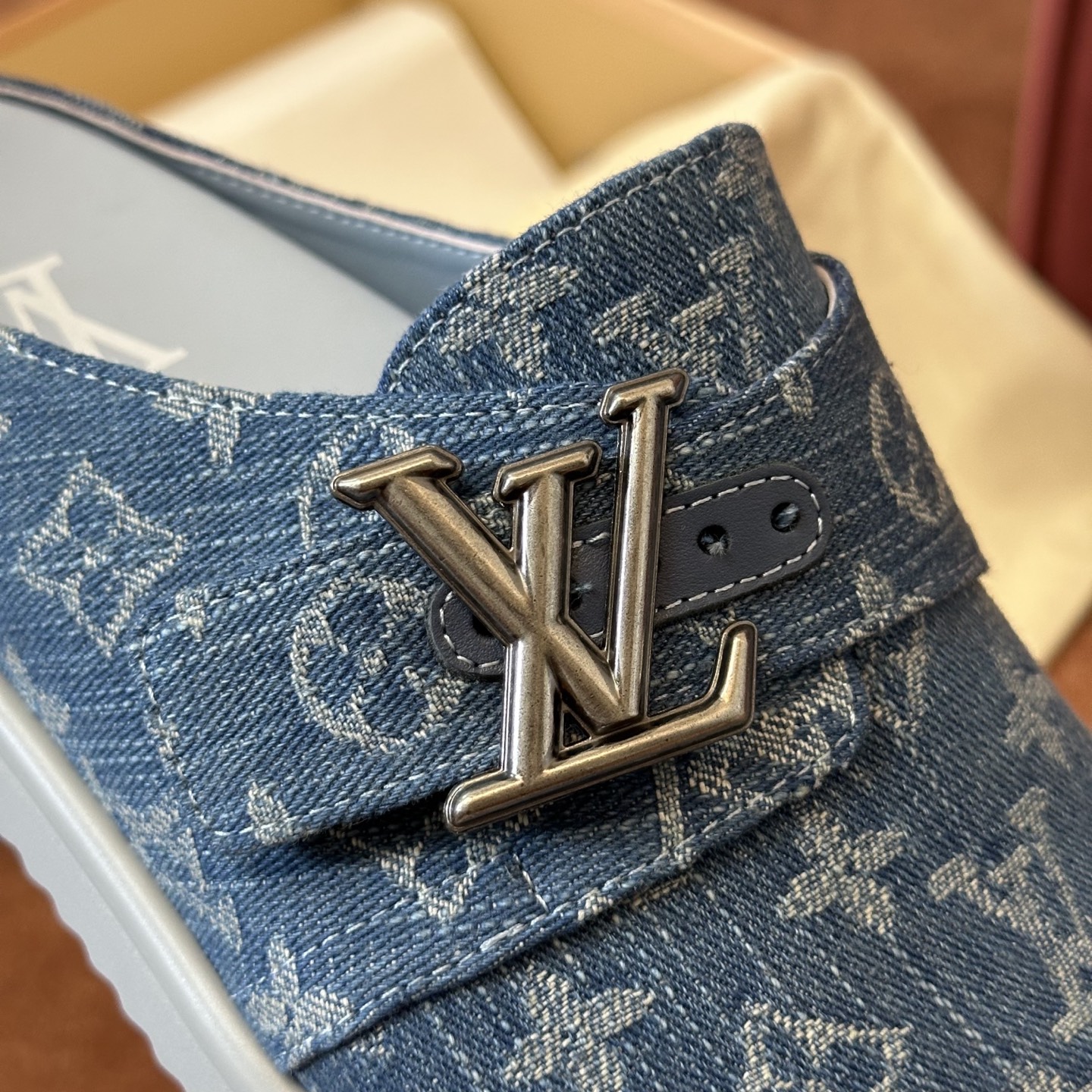 루이비통 신발 129310 Louis Vuitton Shoes 썸네일 이미지