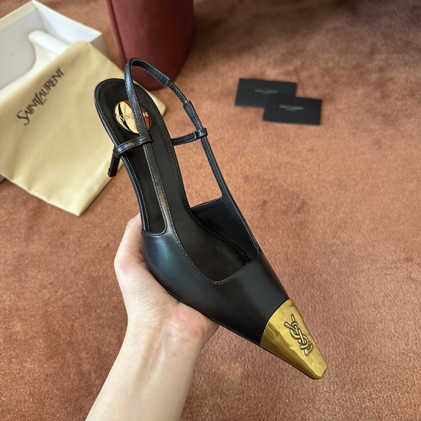 생로랑 YSL 골드 토 캡 슬링백 펌프스 하이힐 블랙 상세 이미지 3