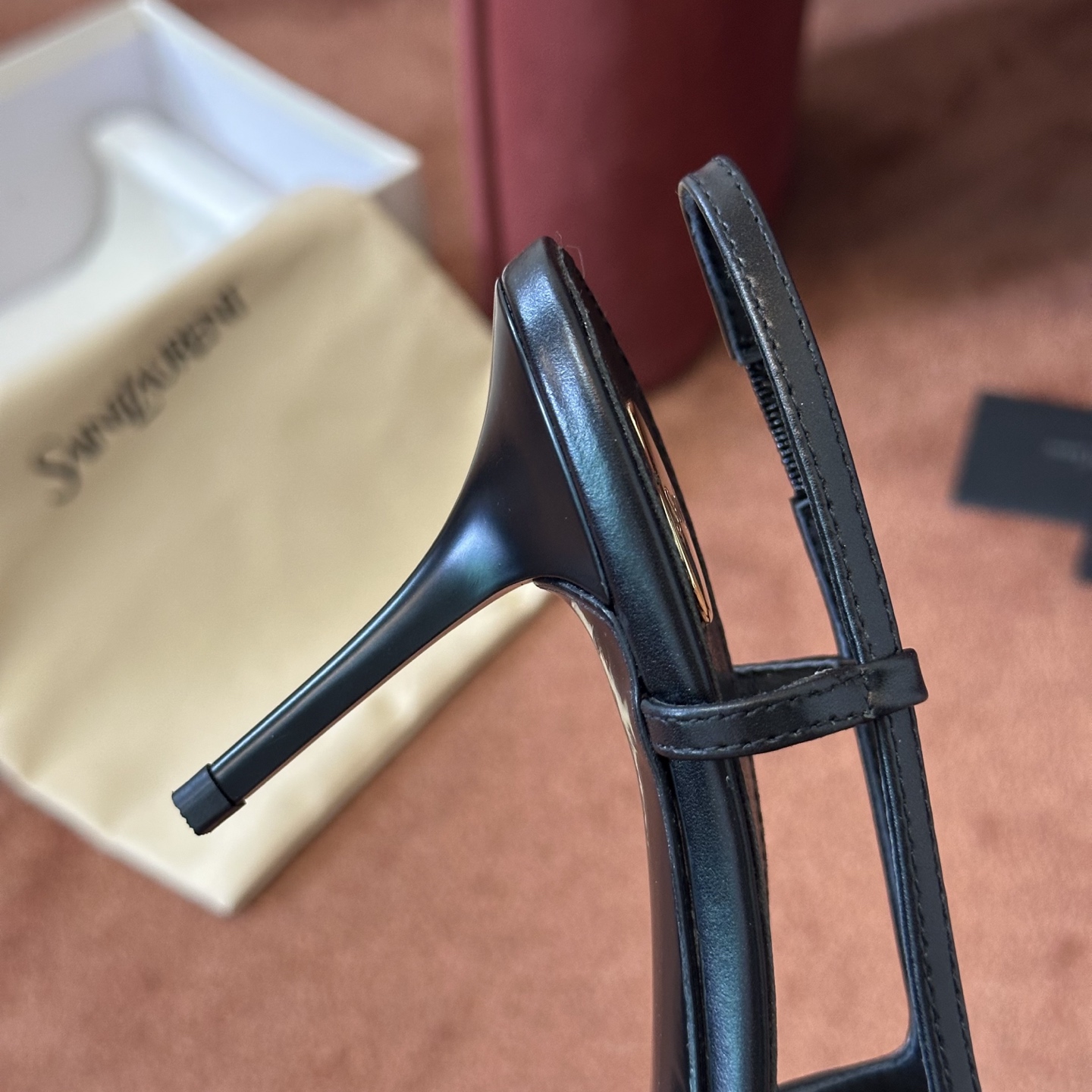 생로랑 YSL 골드 토 캡 슬링백 펌프스 하이힐 블랙 상세 이미지 6