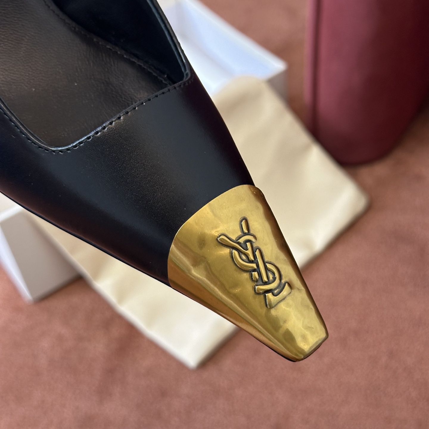 생로랑 YSL 골드 토 캡 슬링백 펌프스 하이힐 블랙 상세 이미지 4