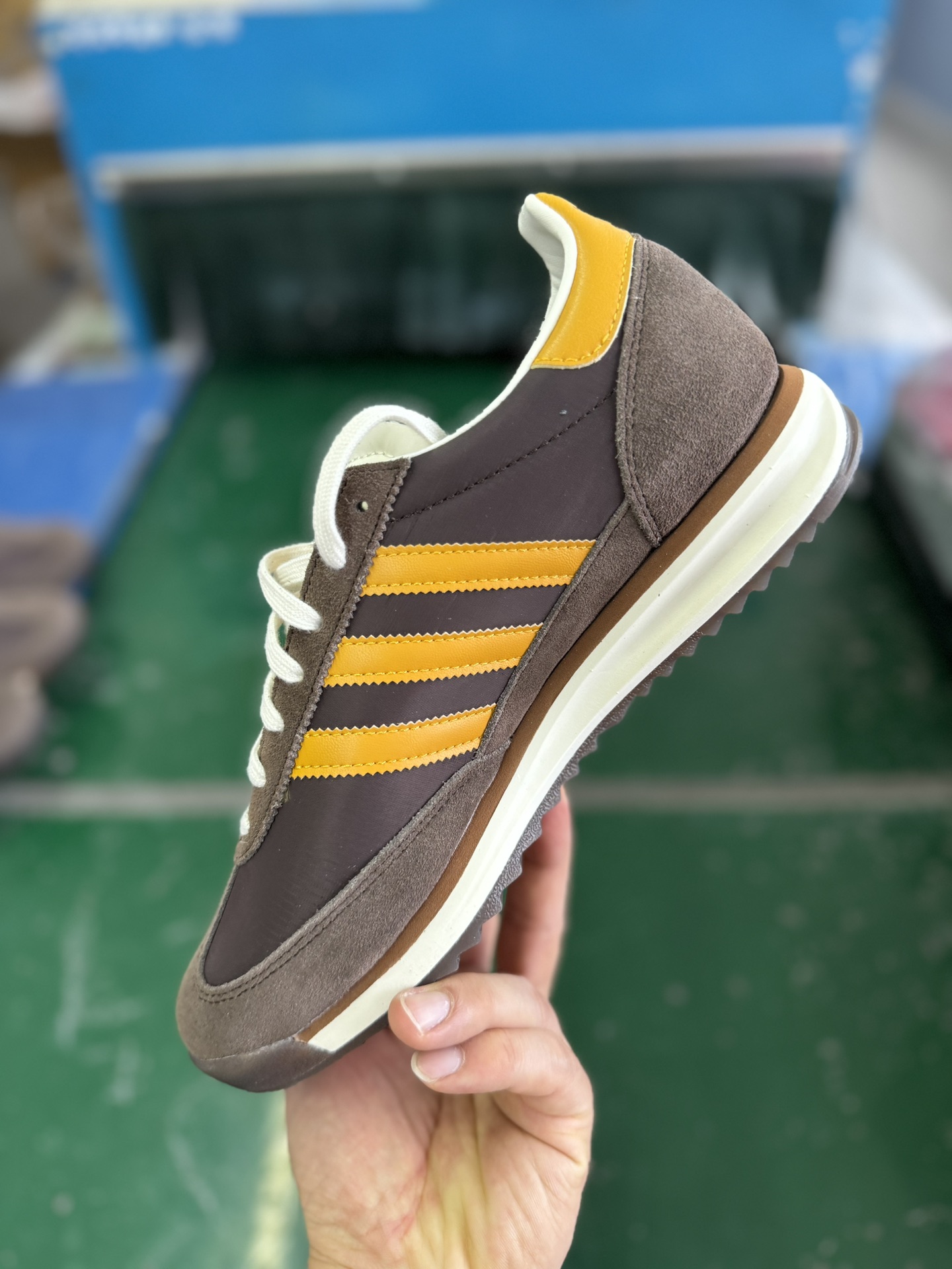 Adidas Originals SL 72 RS: Classic Retro Running Shoes - Brown/Gold 4 i1731484402 9528 6