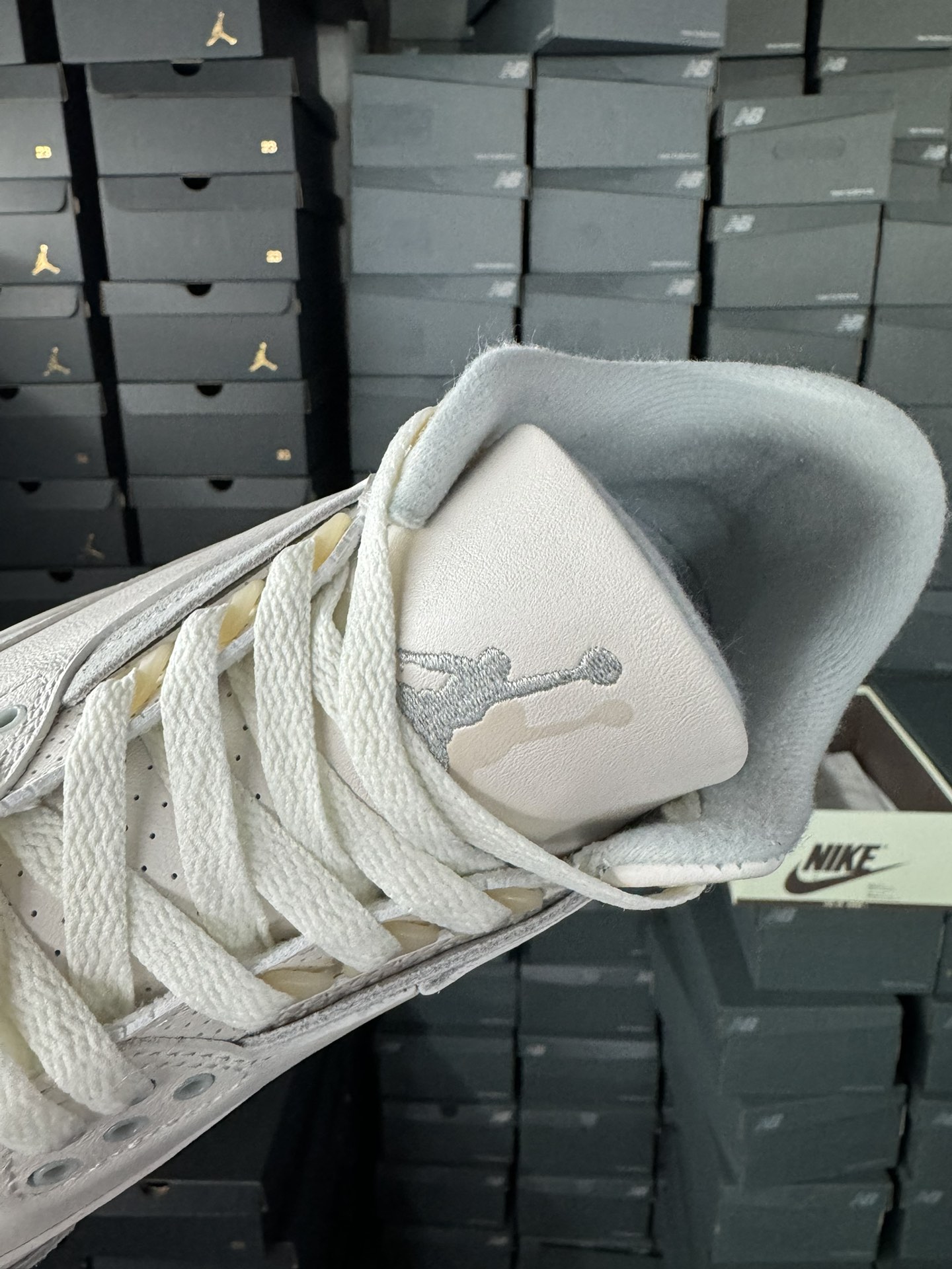 全新X版头层呐帕皮极致高端Air Jordan AJ3 Craft FJ9479-100