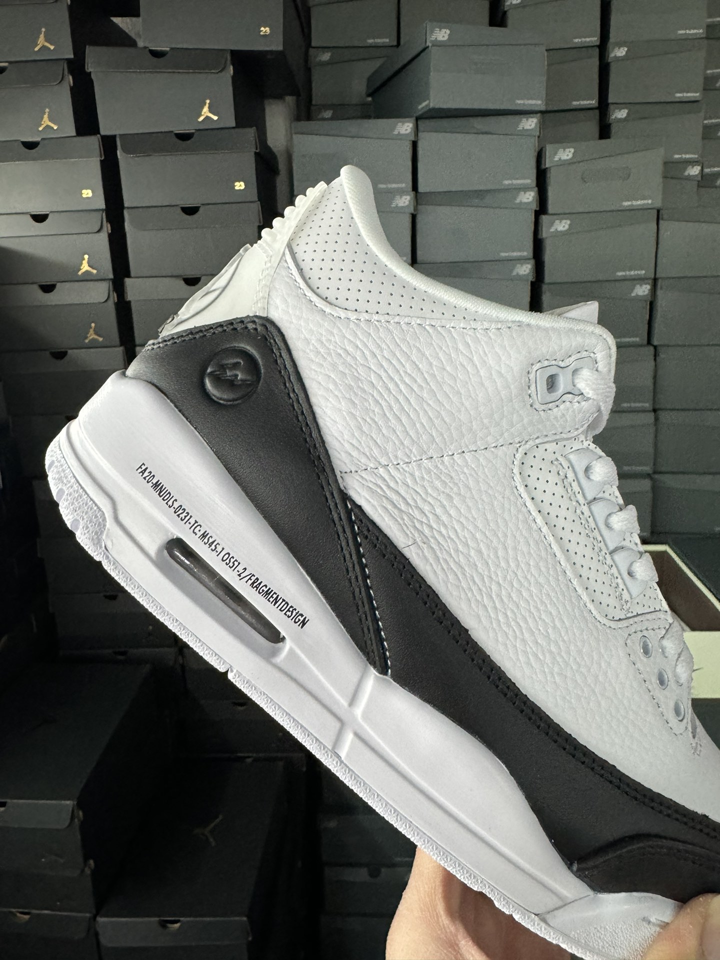 耐克Nike Air Jordan 3”UNC”迈克尔·乔丹AJ3代中帮复古休闲运动文化篮球鞋“藤原浩白黑闪电”DA3595-100