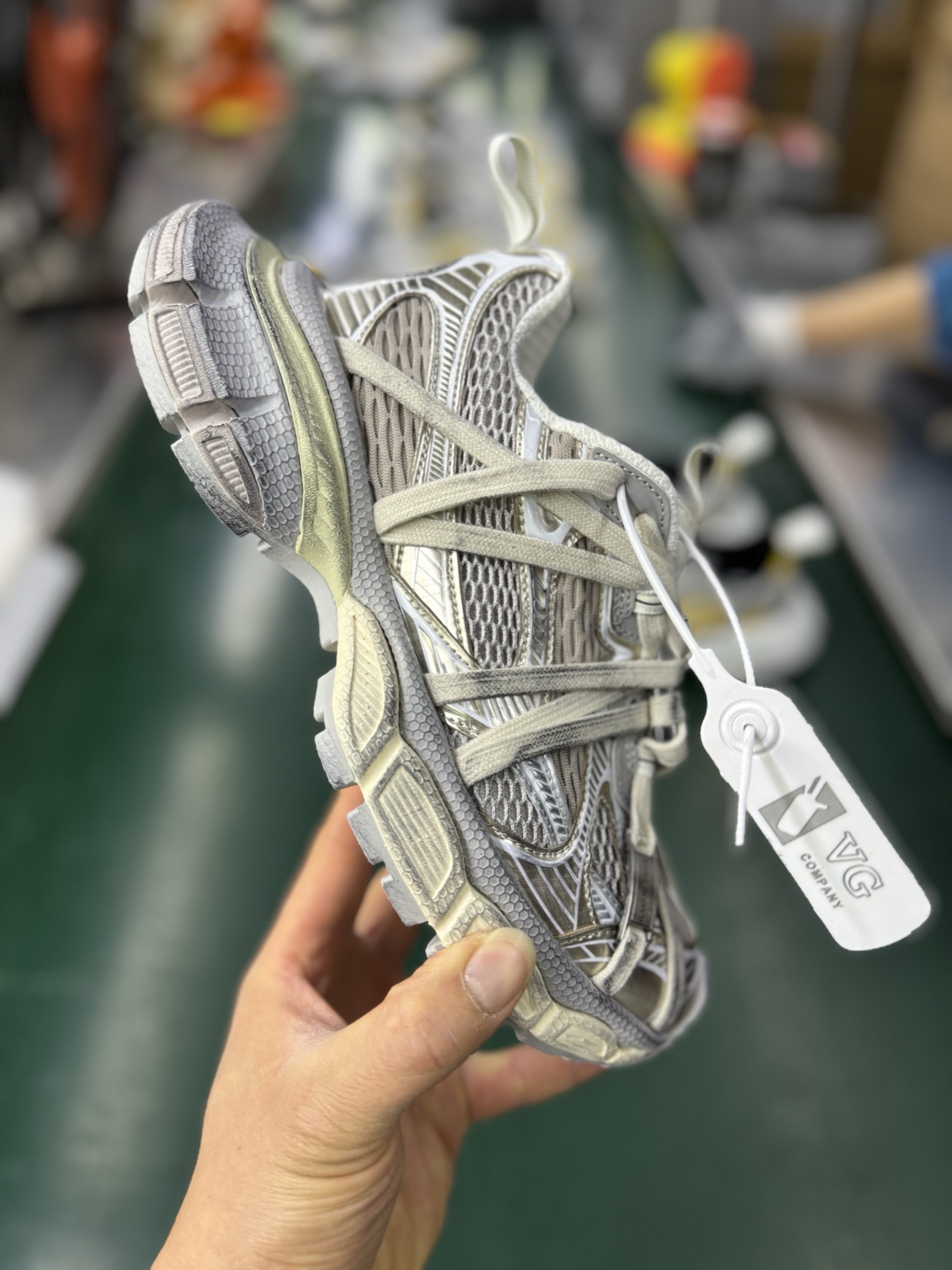 P460 VG版蜘蛛侠Balenciaga Phantom Sneaker 3XL  Track Trainer 户外轮廓和复杂鞋面结构的同时