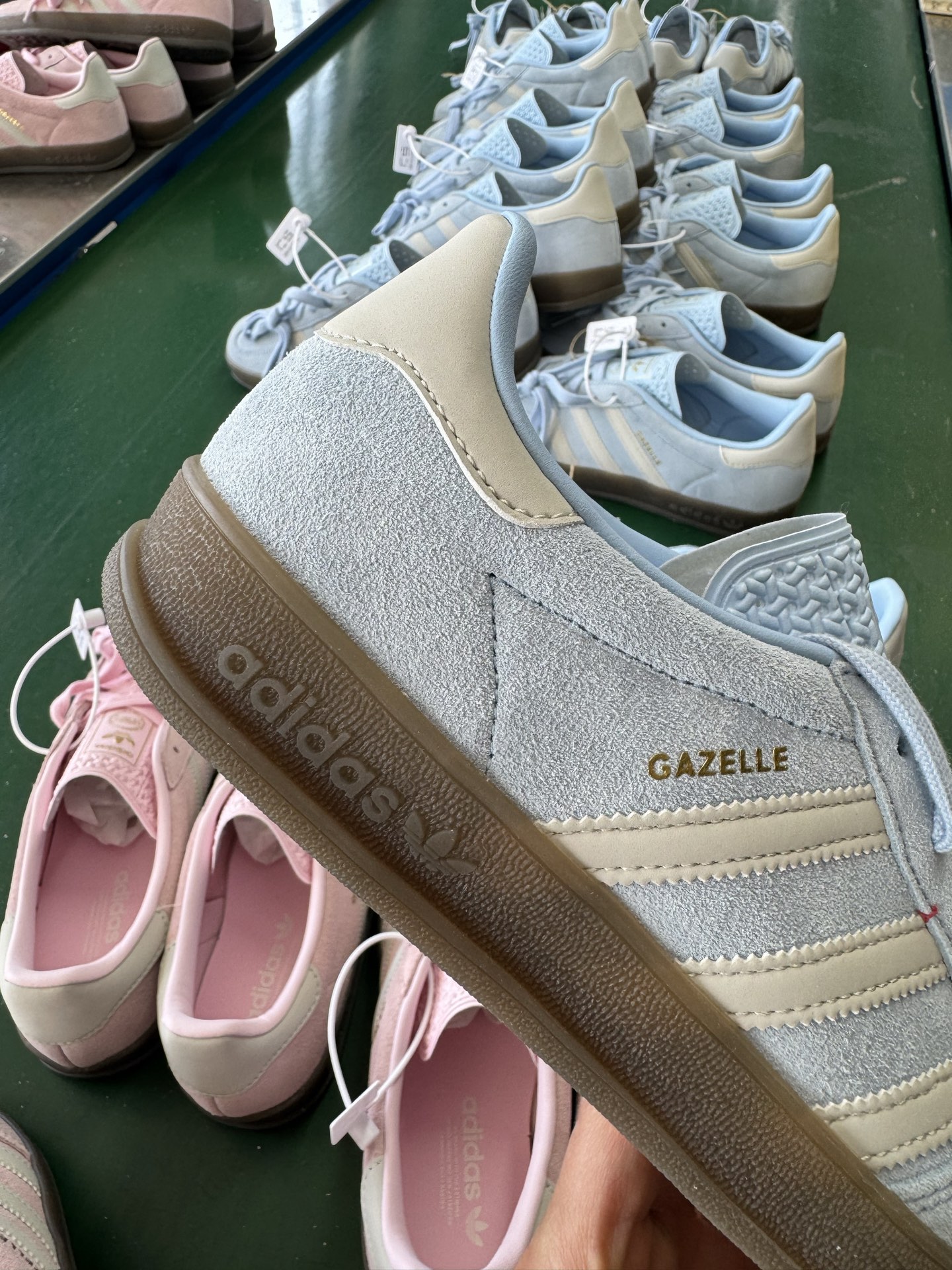 CS版本Adidas Originals Gazelle Indoor 三叶草复古休闲防滑耐磨低帮板鞋 JI2717