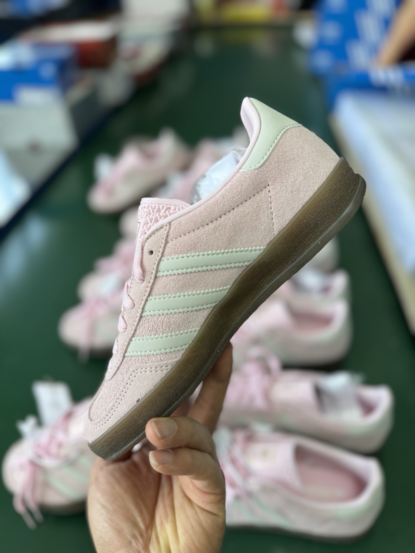 P200CS纯原AD Originals Gazelle Indoor 粉色 三叶草复古休闲运动板鞋 JI2716
