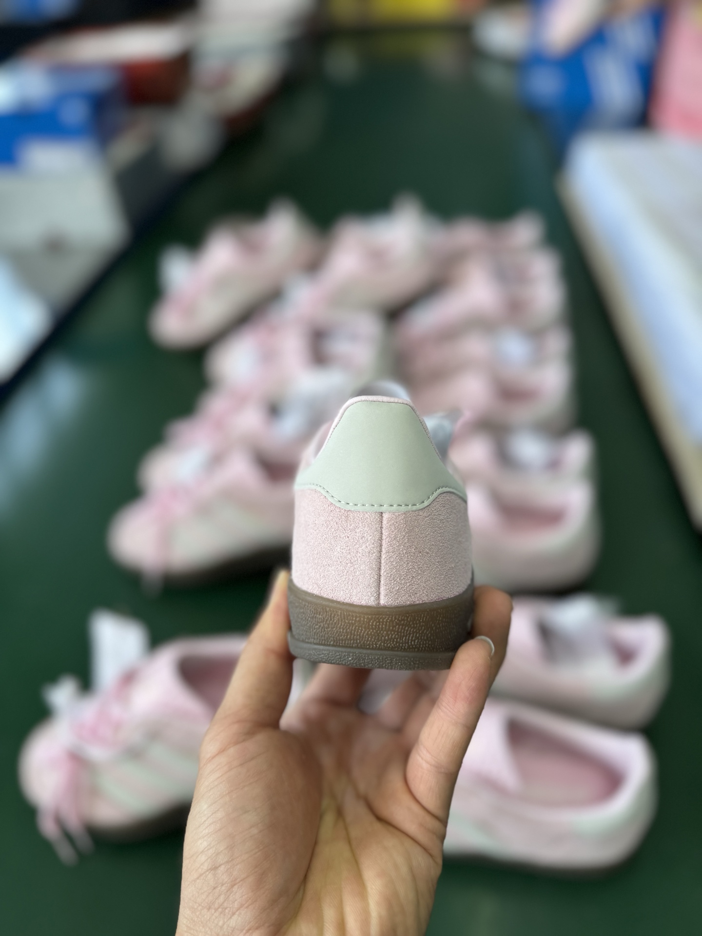 P200CS纯原AD Originals Gazelle Indoor 粉色 三叶草复古休闲运动板鞋 JI2716
