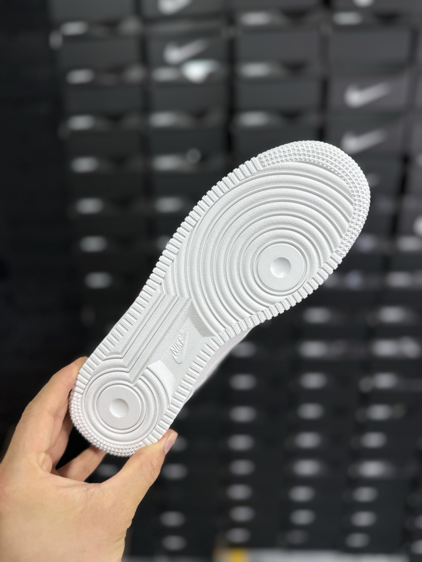 P160 P版Nike Air Force 1 Low 液态粉金勾 IF1686-161