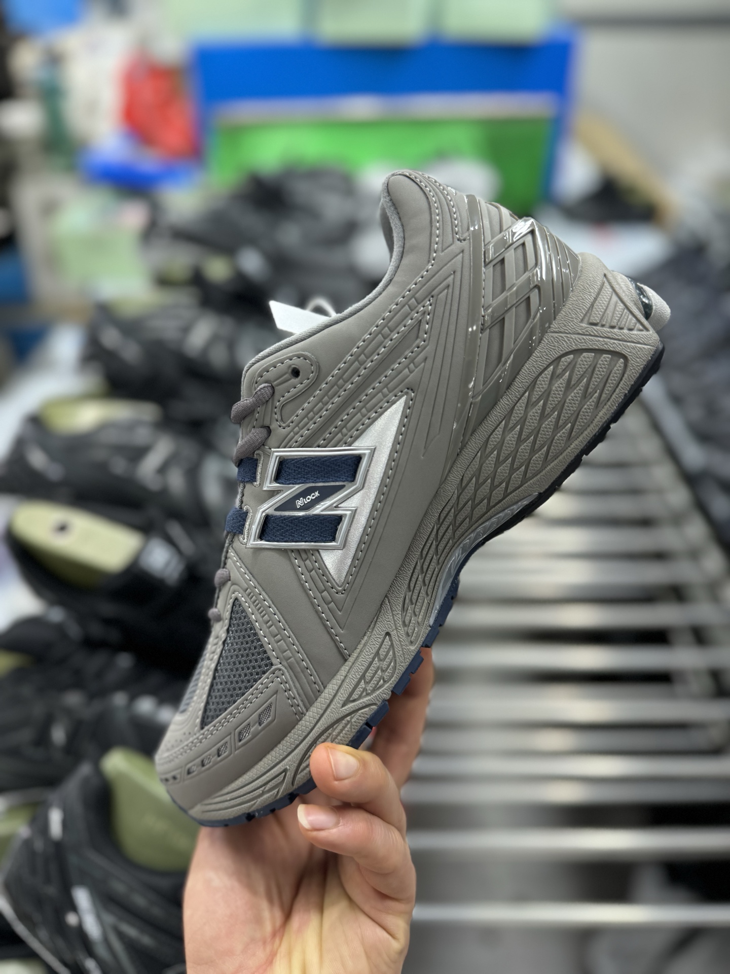 P220New Balance M1906RB 经典灰 NB新百伦潮流复古织物皮革减震防滑耐磨轻便低帮跑步鞋