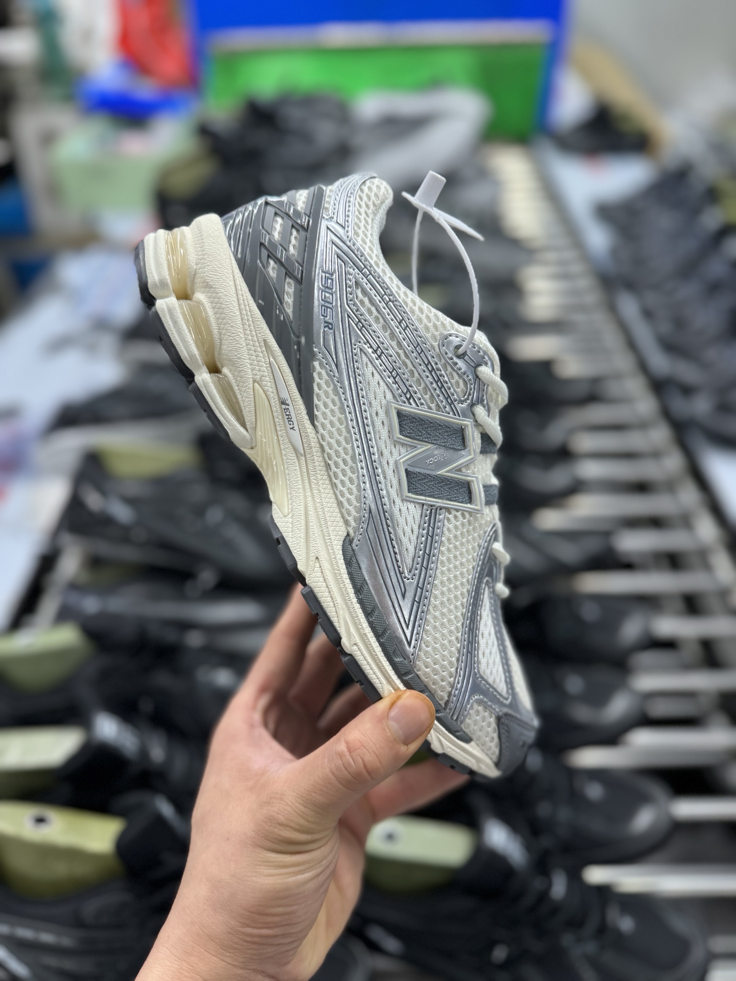 P220New Balance M1906RFS经典灰 NB新百伦潮流复古织物皮革减震防滑耐磨轻便低帮跑步鞋