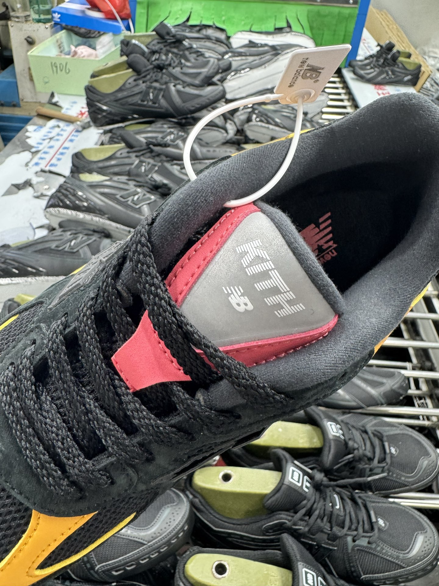 p240新货#纯原棕色 New Balance 2010系列 复古休闲跑步鞋 M2010ND