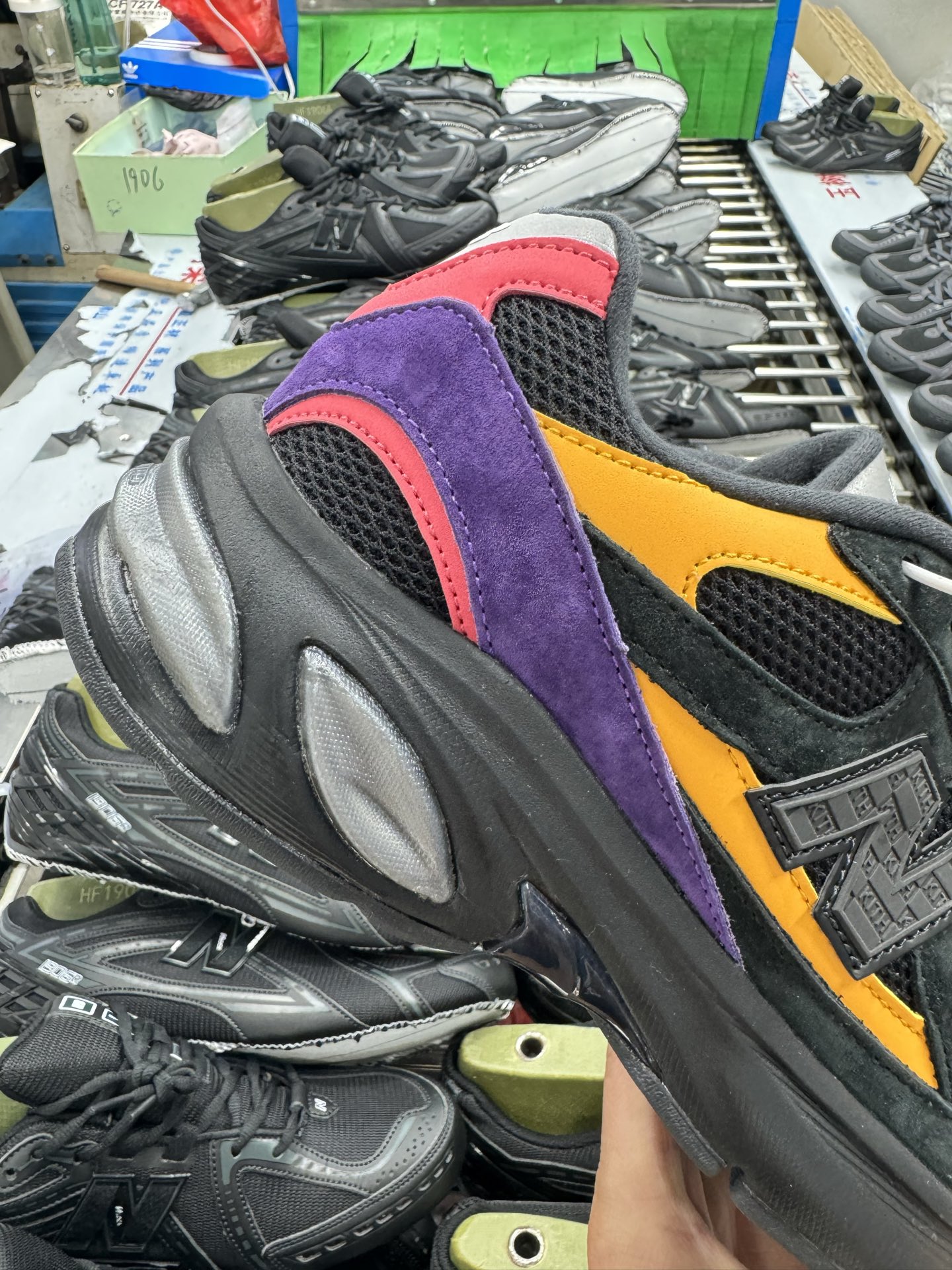 p240新货#纯原棕色 New Balance 2010系列 复古休闲跑步鞋 M2010ND