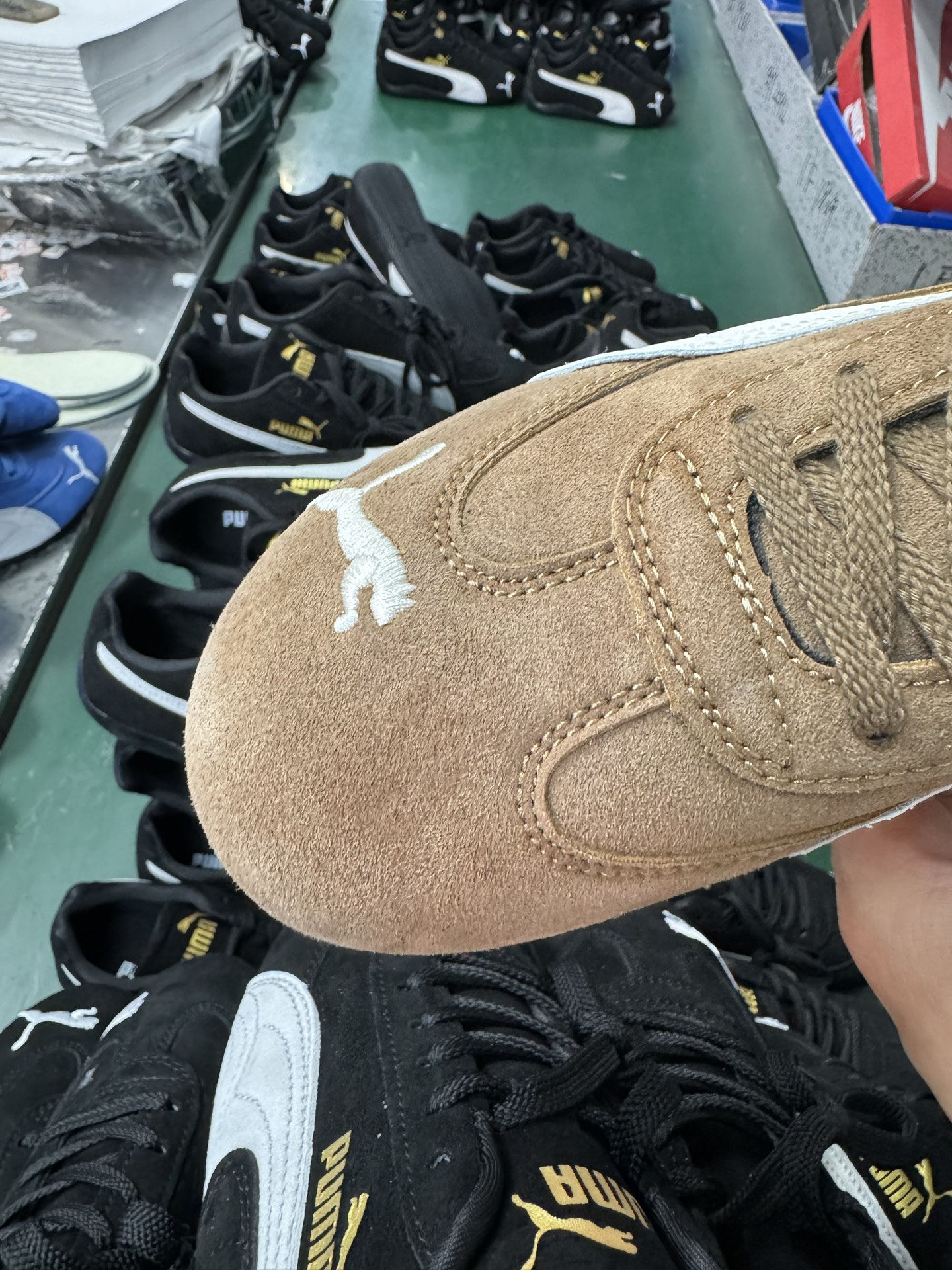 Puma Palermo OG Retro Sneakers - Low-Top Suede & Nylon Unisex Trainers 4 i1746948235412 6610 0 3