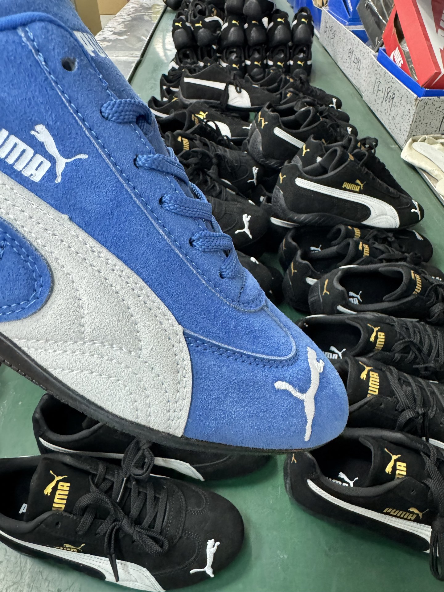 Puma Speedcat OG Sneakers - Retro Racing Style, Low-Profile Design 9 i1746948738510 5972 0 8