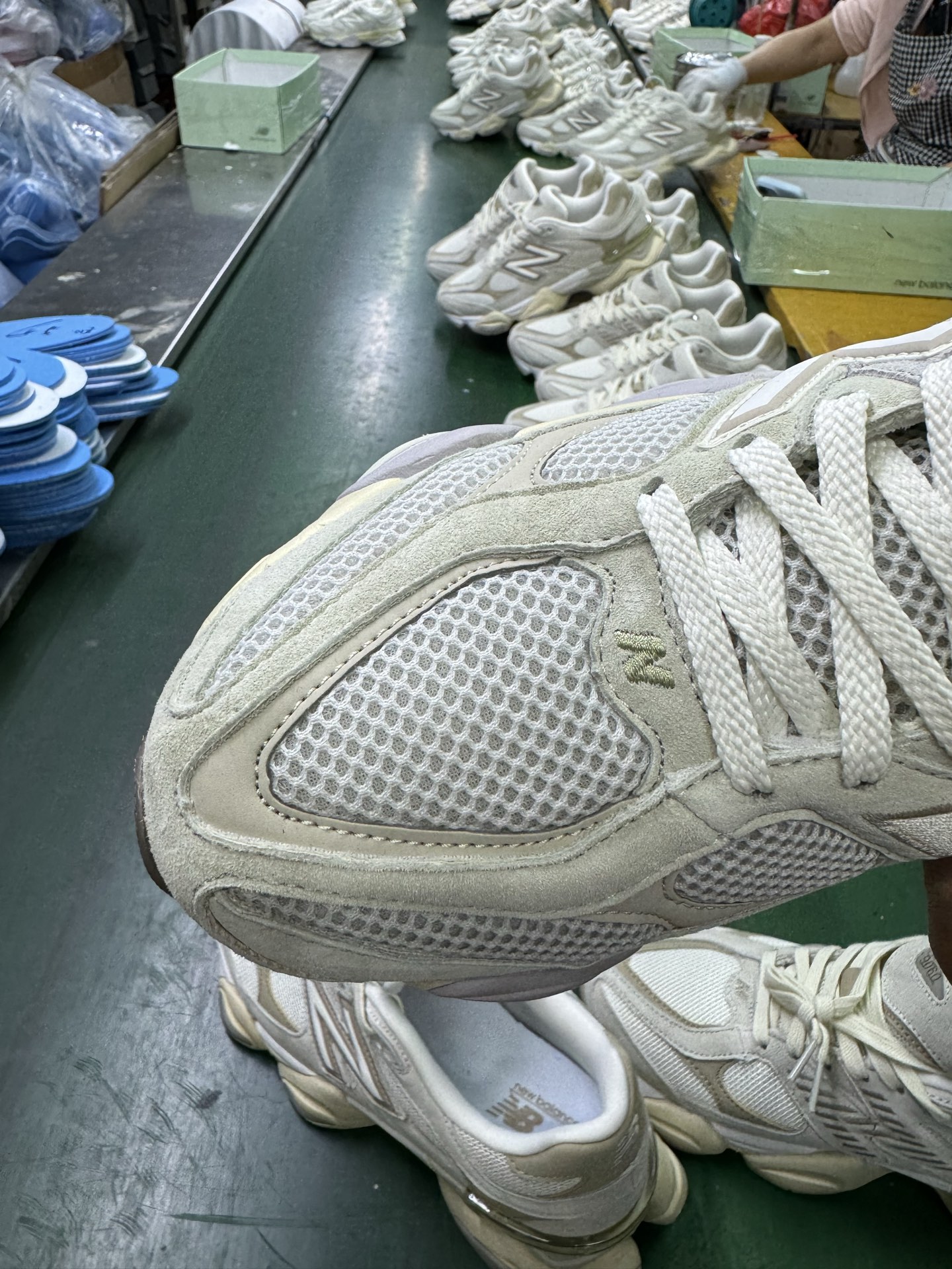 P240NB Joe Freshgoods x New Balance 版本NB9060 复古休闲运动慢跑鞋 U9060EEP