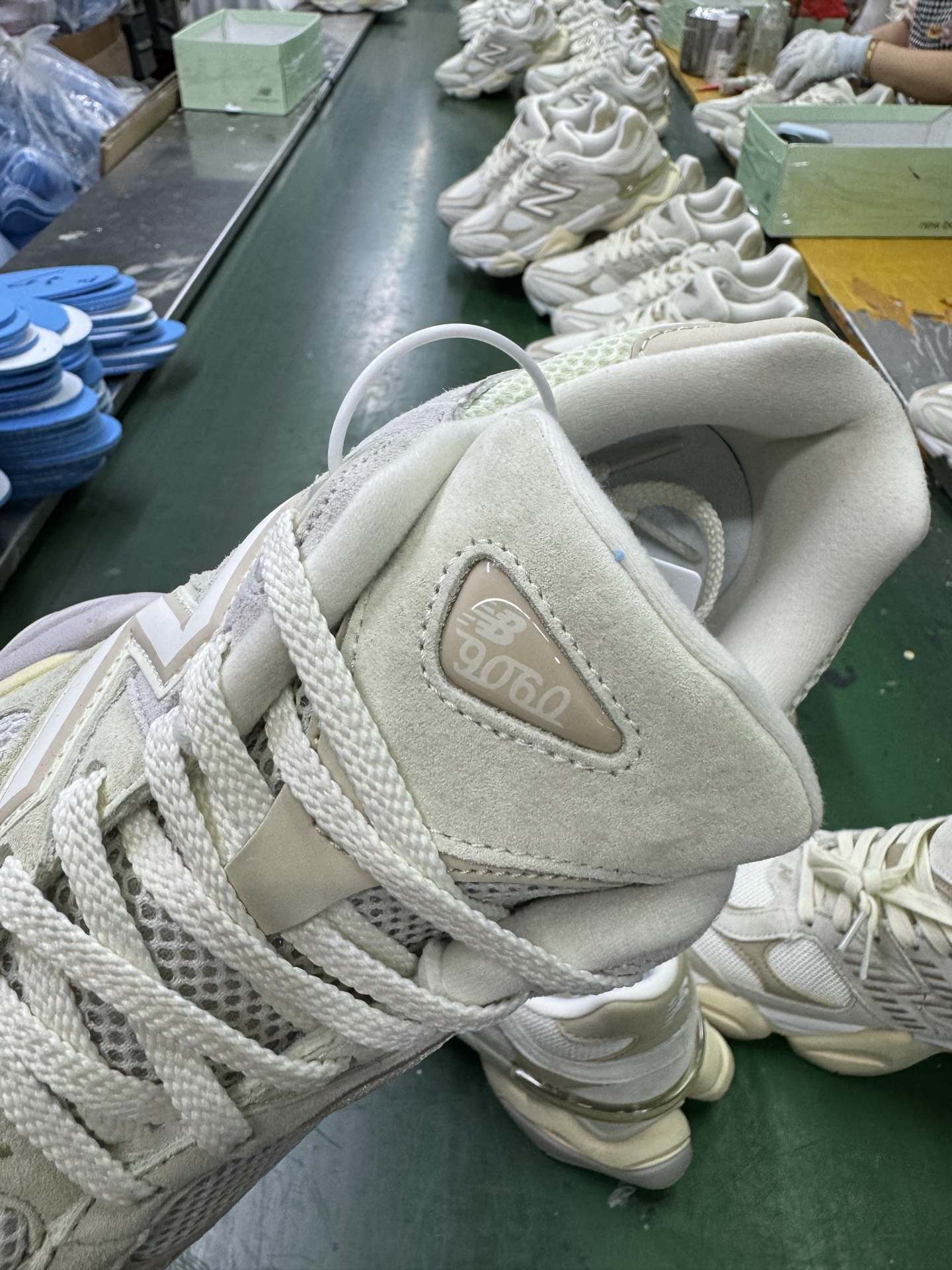 P240NB Joe Freshgoods x New Balance 版本NB9060 复古休闲运动慢跑鞋 U9060EEP