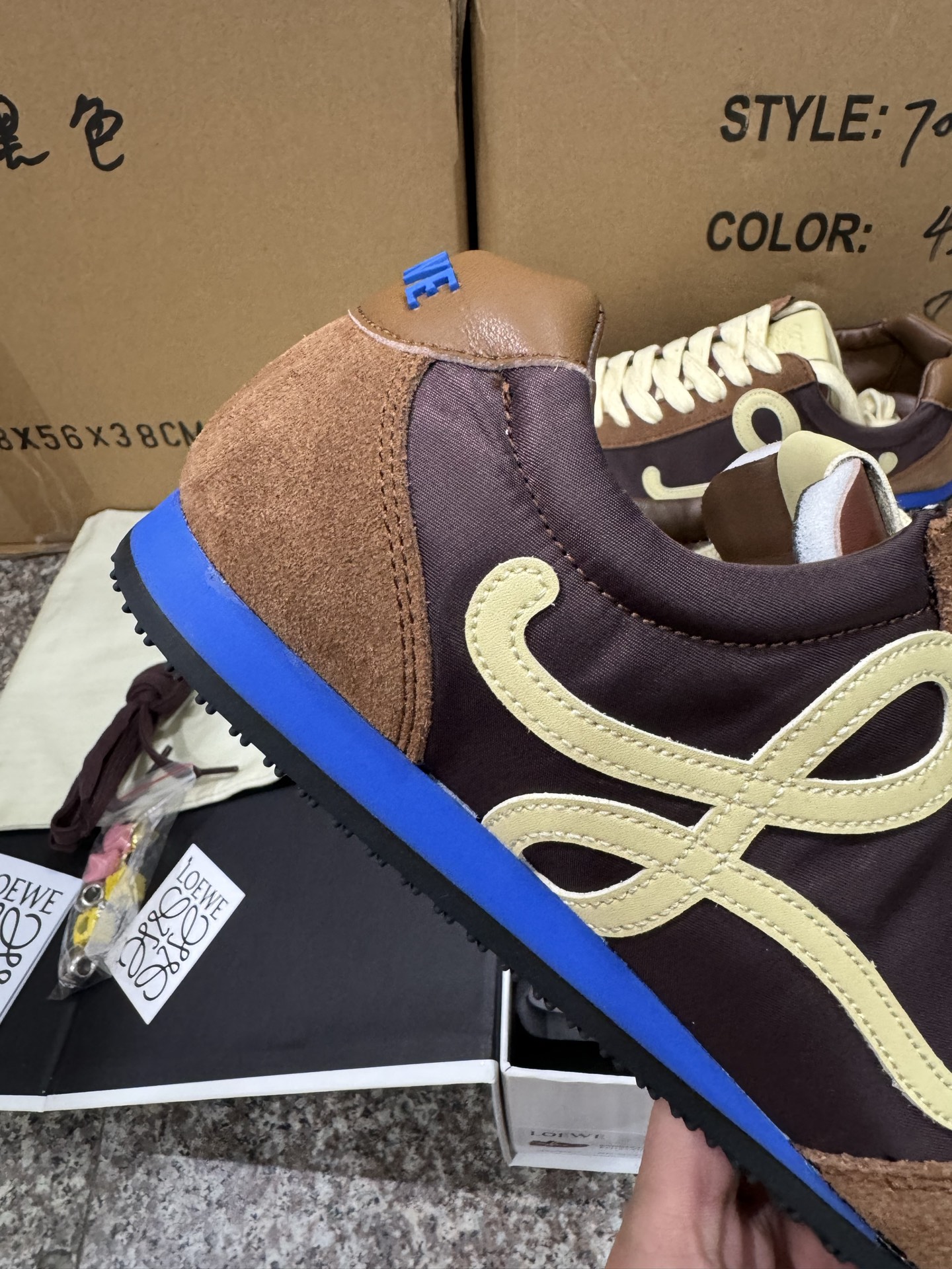 P280CS纯原LOEWE罗意威 Ballet Runner 2.0 棕色 LBR2282X11-4865