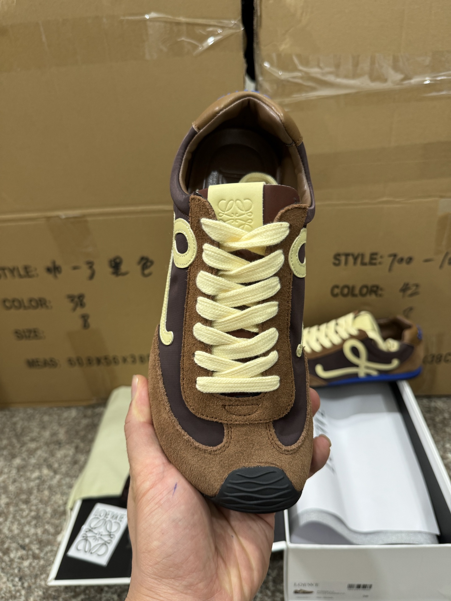 P280CS纯原LOEWE罗意威 Ballet Runner 2.0 棕色 LBR2282X11-4865