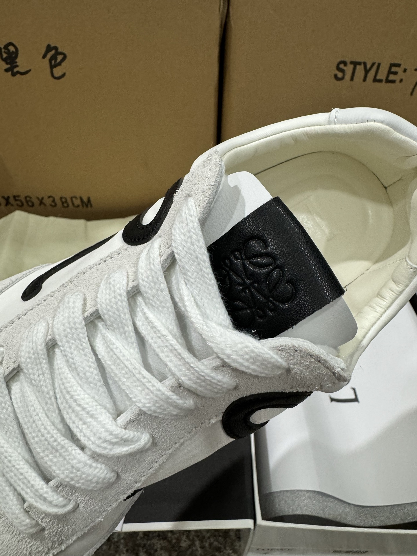 P280CS纯原LOEWE罗意威 Ballet Runner 2.0白黑