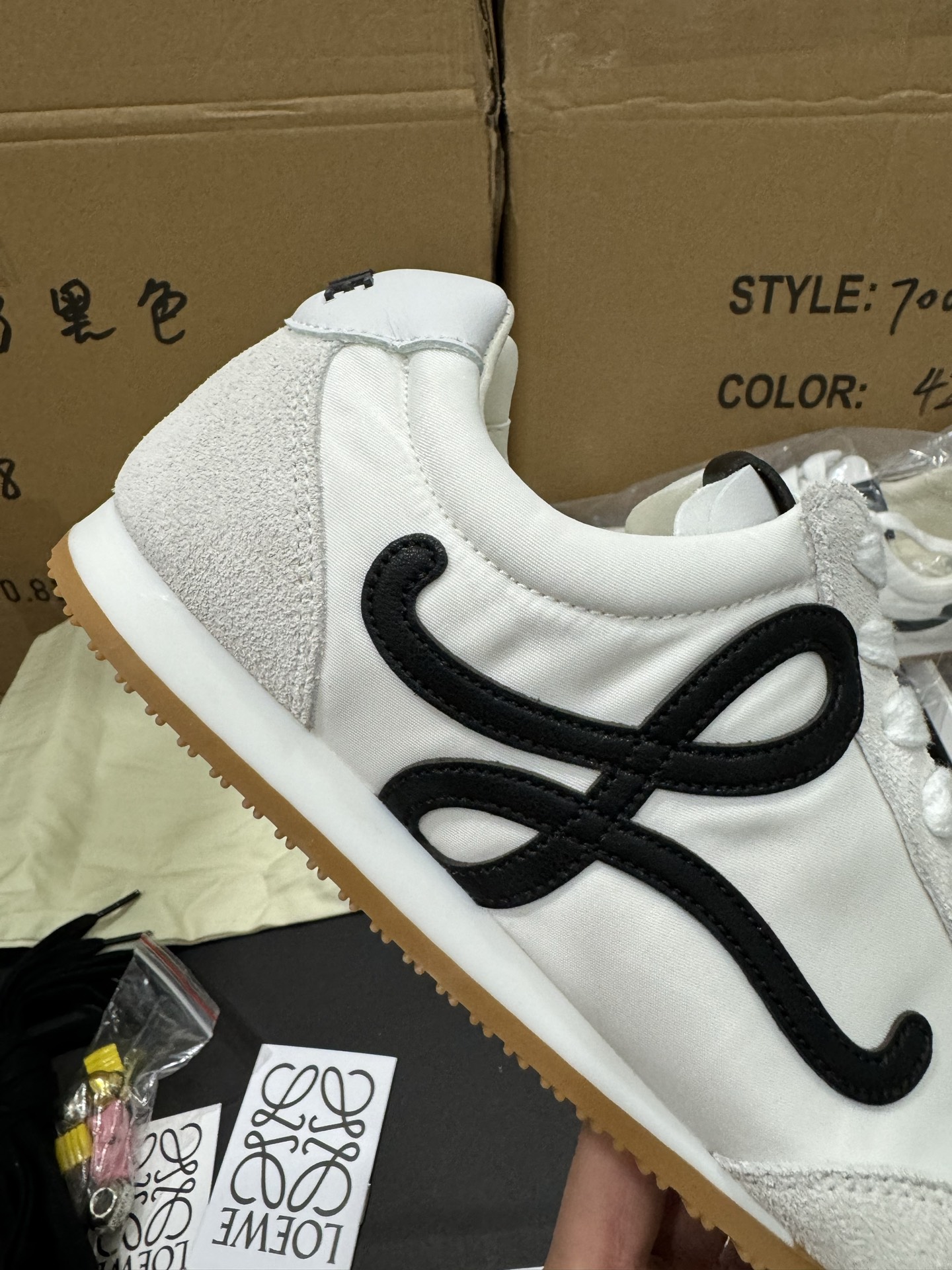 P280CS纯原LOEWE罗意威 Ballet Runner 2.0白黑