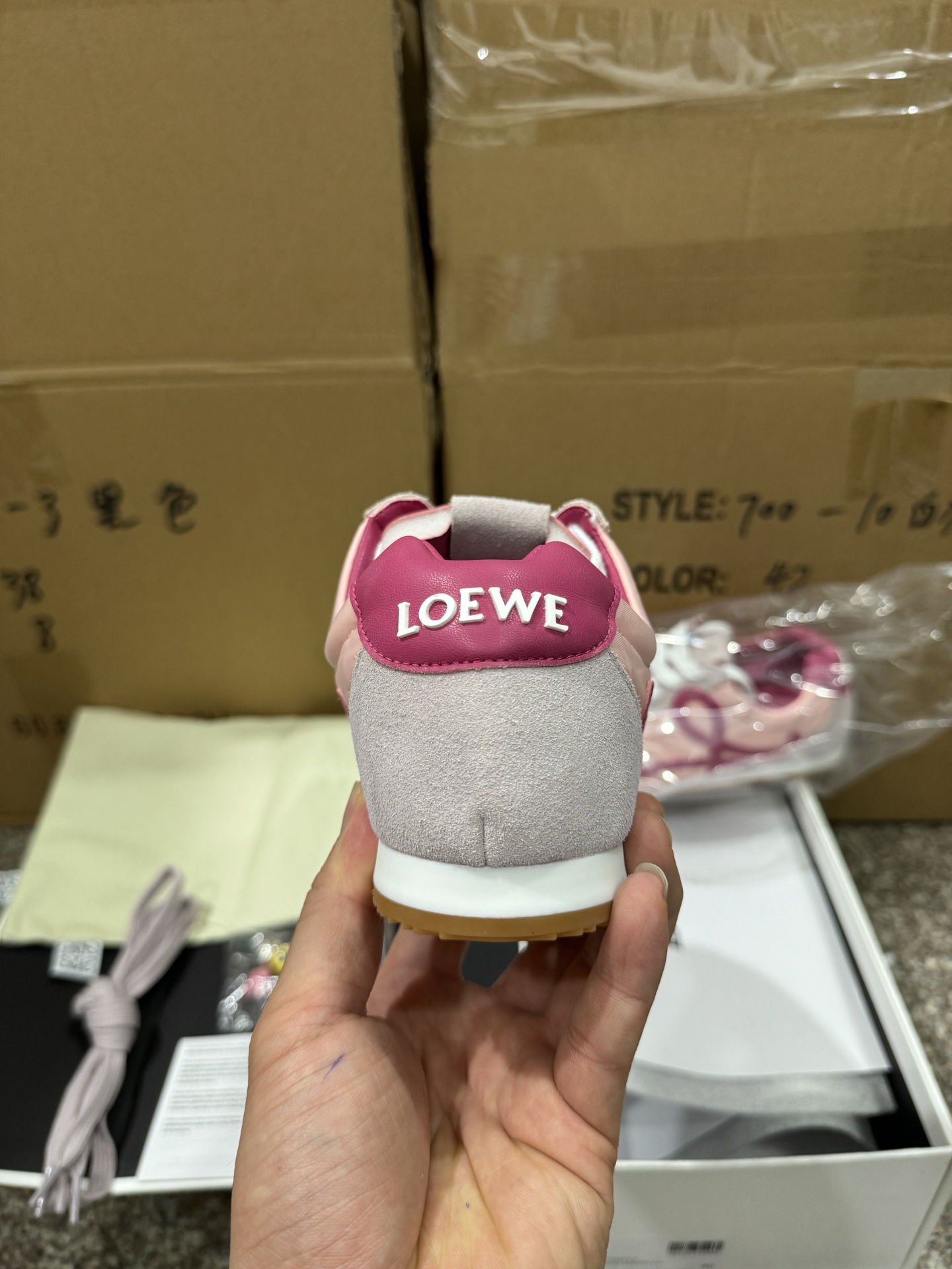 P280CS纯原LOEWE罗意威 Ballet Runner 2.0 樱花粉-Chinese UA Cheap High Quatity Brand Clothes Bags handbags Sneakers wholesale wholesaler seller from China Factory suppliers Fashion Clothing Shoes best Quality Beautiful Price P280CS纯原LOEWE罗意威 Ballet Runner 2.0 樱花粉