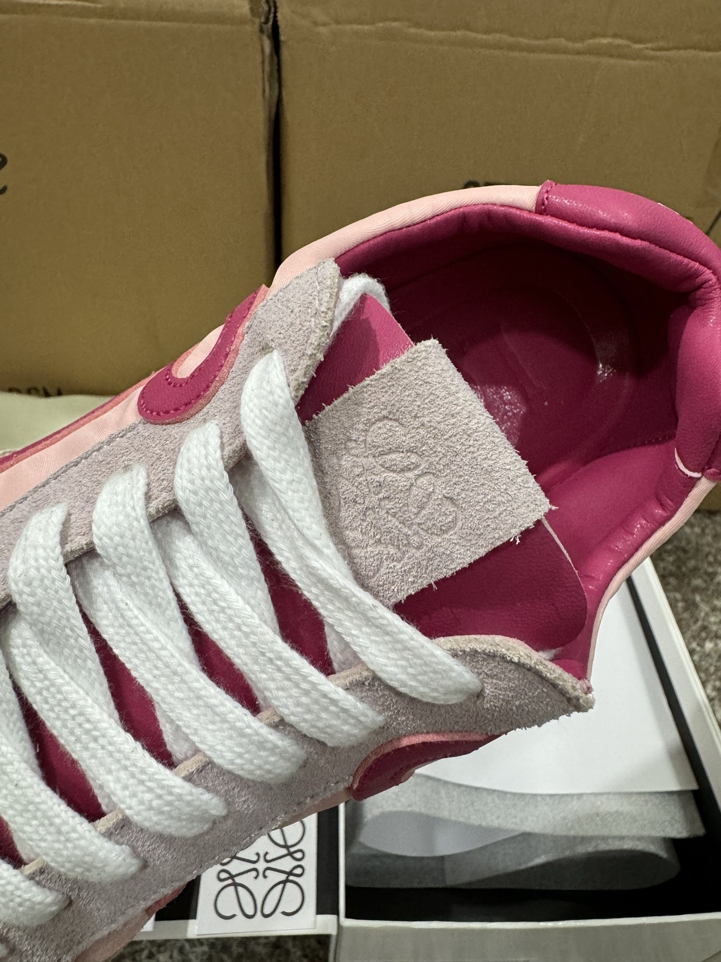 P280CS纯原LOEWE罗意威 Ballet Runner 2.0 樱花粉-Chinese UA Cheap High Quatity Brand Clothes Bags handbags Sneakers wholesale wholesaler seller from China Factory suppliers Fashion Clothing Shoes best Quality Beautiful Price P280CS纯原LOEWE罗意威 Ballet Runner 2.0 樱花粉