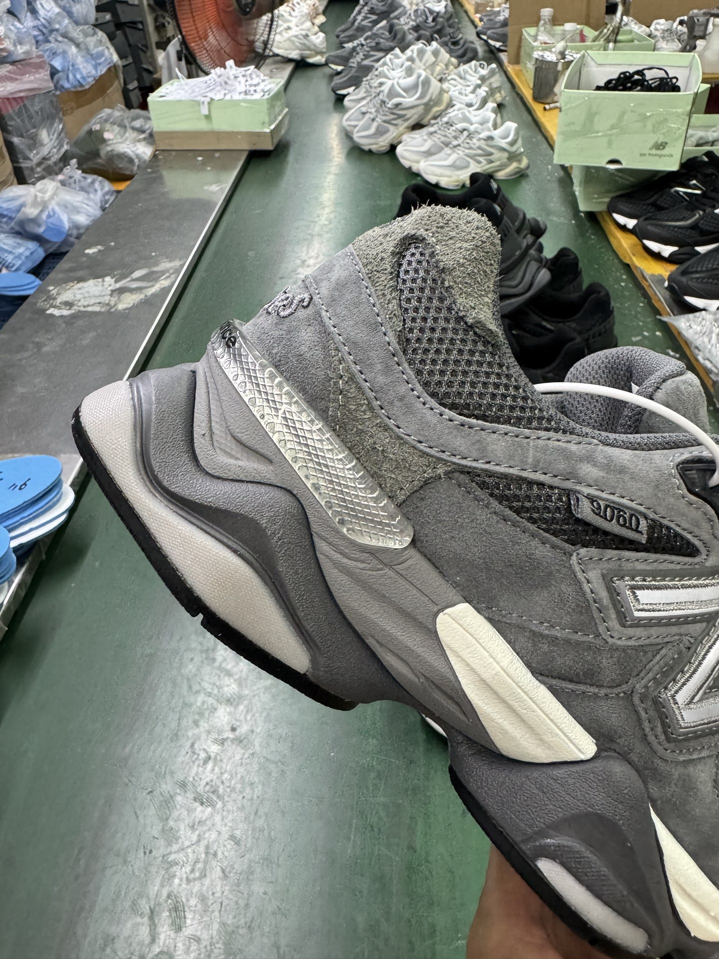 P240 纯原 Joe Freshgoods x New Balance NB9060 联名款 复古休闲运动慢跑鞋 U9060YF1