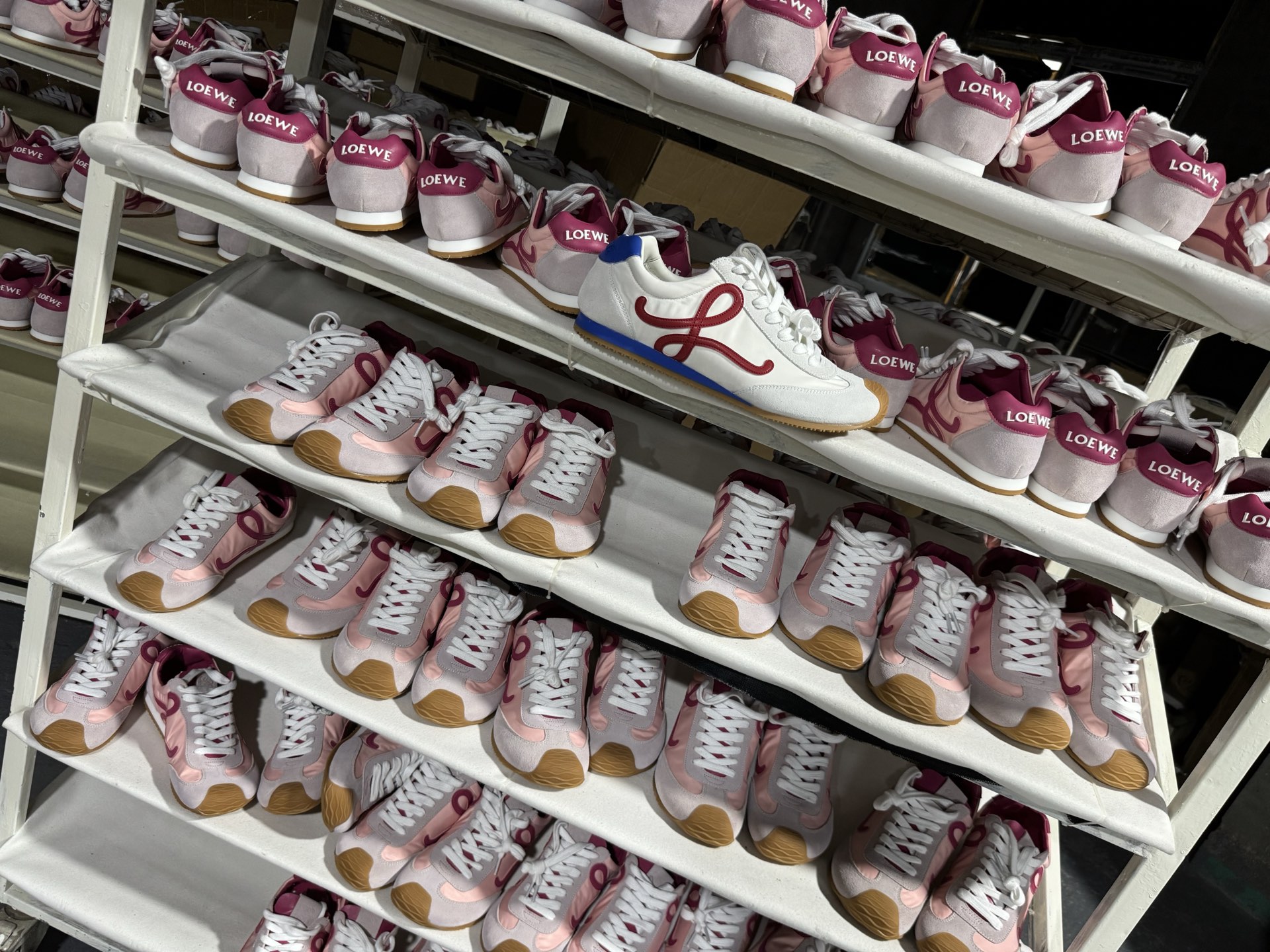 Loewe Ballet Runner 2.0 Sneakers in White/Red - Stylish Comfort 6 i1747905313579 5894 0 5