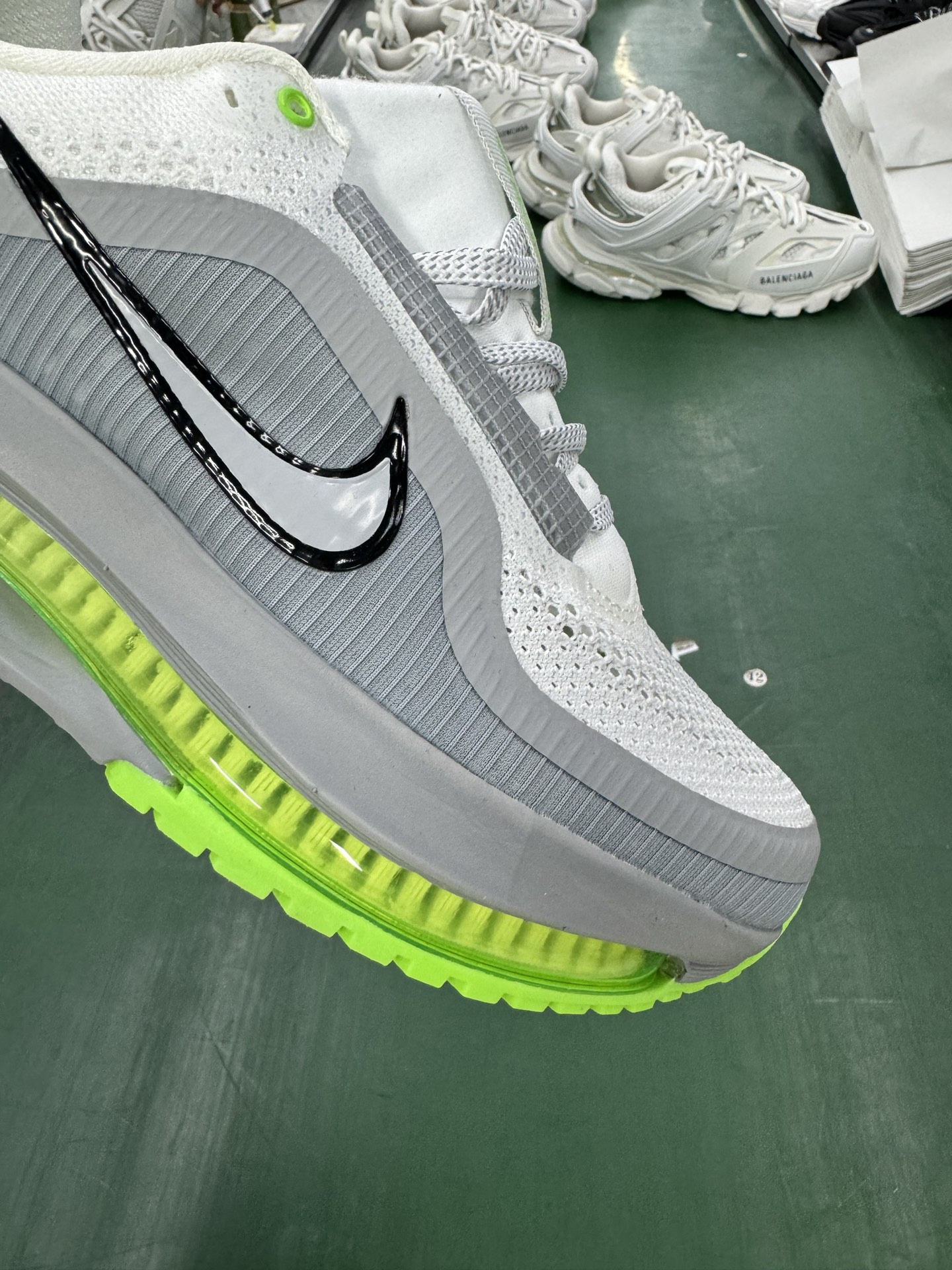 Nike Pegasus Premium Running Shoes: ZoomX, ZoomMax, Reactx Tech - HQ2593-009 10 i1747990649972 3784 0 8