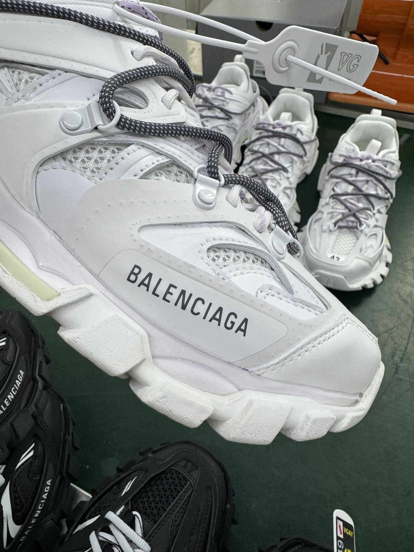 VG版 Balenciaga Track Sneaker Tess s.Gomma Res BI ALV/TIS EFF NUBUK/TIS E 巴黎世家官方同步潮流跑鞋 WTRHK9050