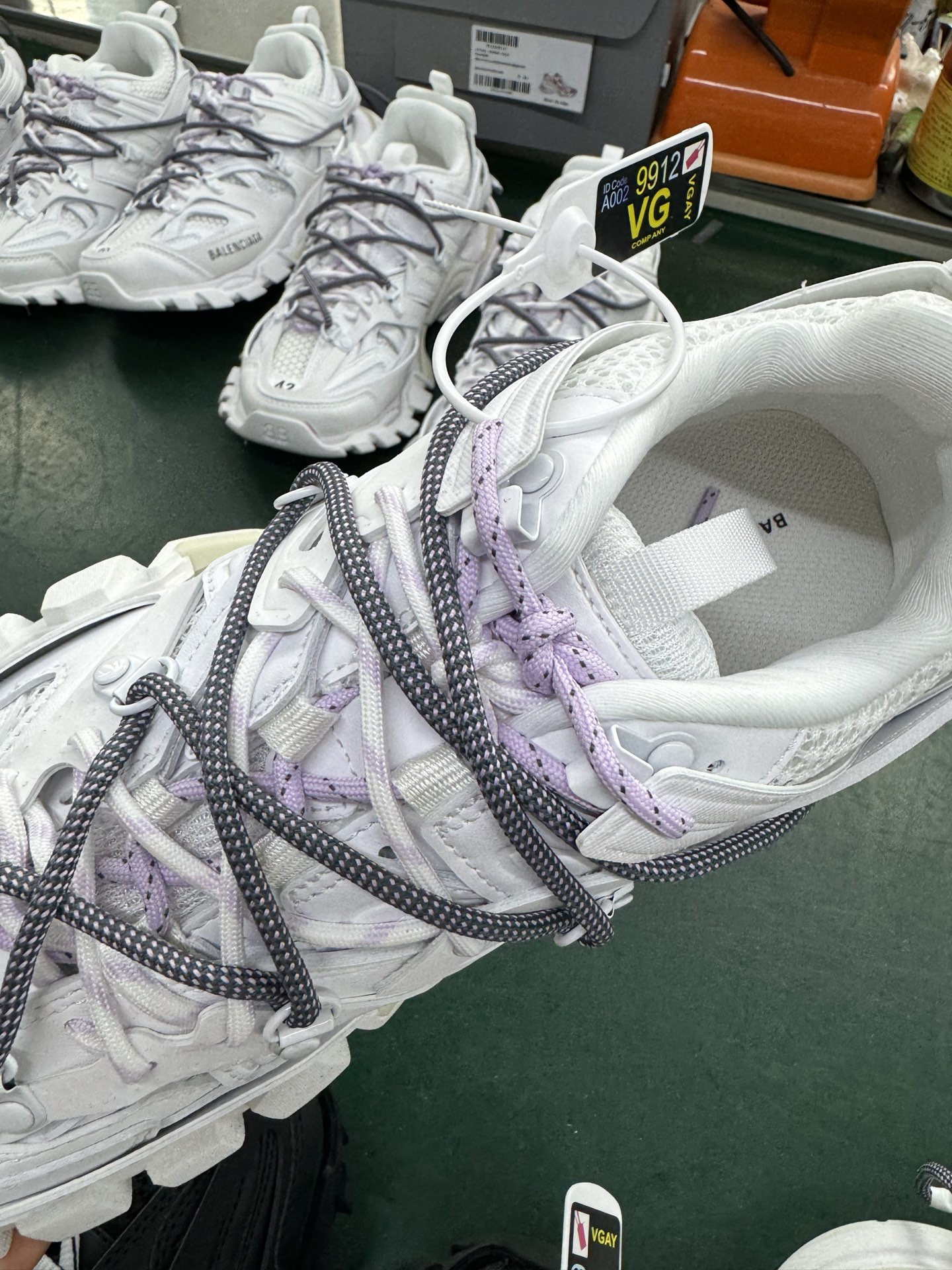 VG版 Balenciaga Track Sneaker Tess s.Gomma Res BI ALV/TIS EFF NUBUK/TIS E 巴黎世家官方同步潮流跑鞋 WTRHK9050