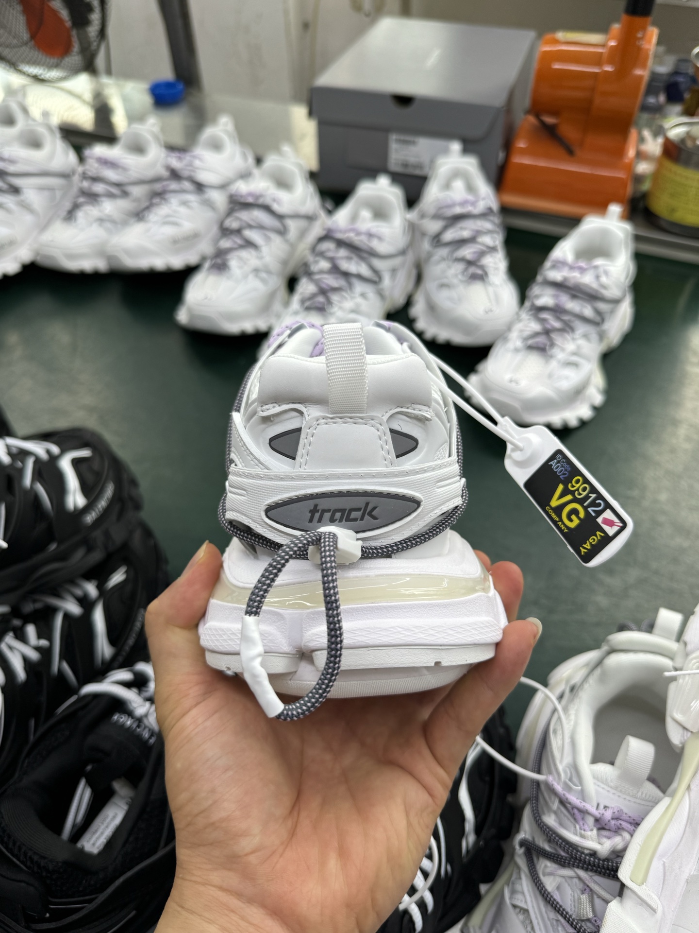 VG版 Balenciaga Track Sneaker Tess s.Gomma Res BI ALV/TIS EFF NUBUK/TIS E 巴黎世家官方同步潮流跑鞋 WTRHK9050
