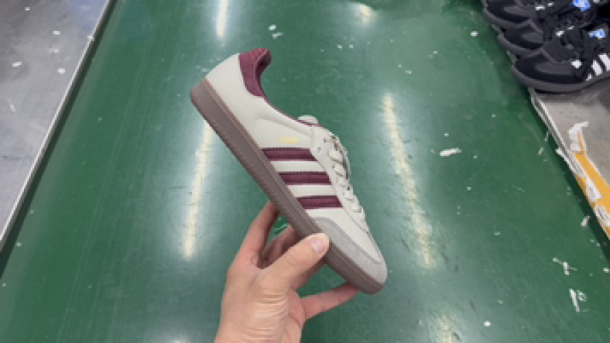 Adidas Original Samba OG Retro Classic Lightweight Sneakers ID1482 16 Adidas Original Samba OG Retro Classic Lightweight Sneakers ID1482