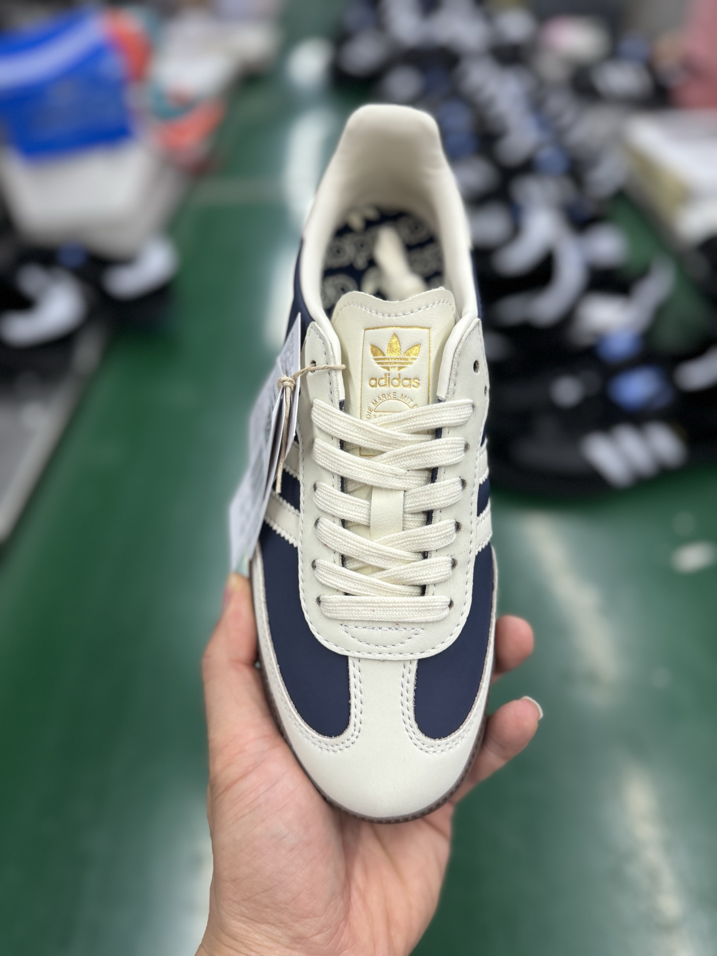 Adidas Originals Samba OG Retro Casual Sneakers - Classic Style & Comfort 2 i1748248839211 6286 0 1