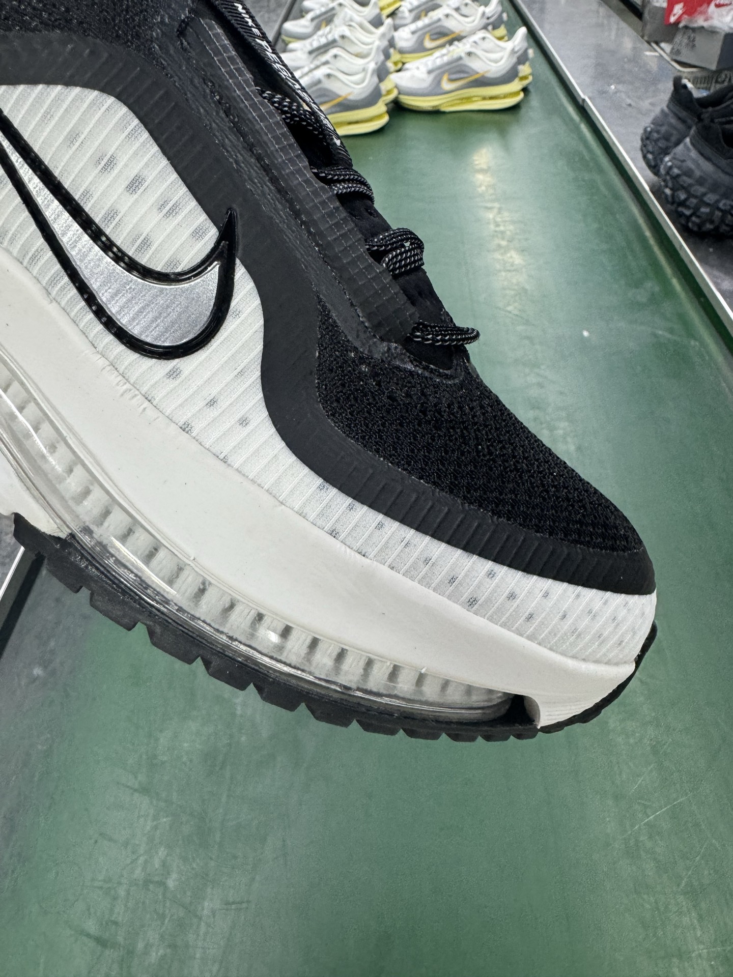 Nike Air Zoom Pegasus Premium 耐克网面气垫跑鞋 HQ2592-008