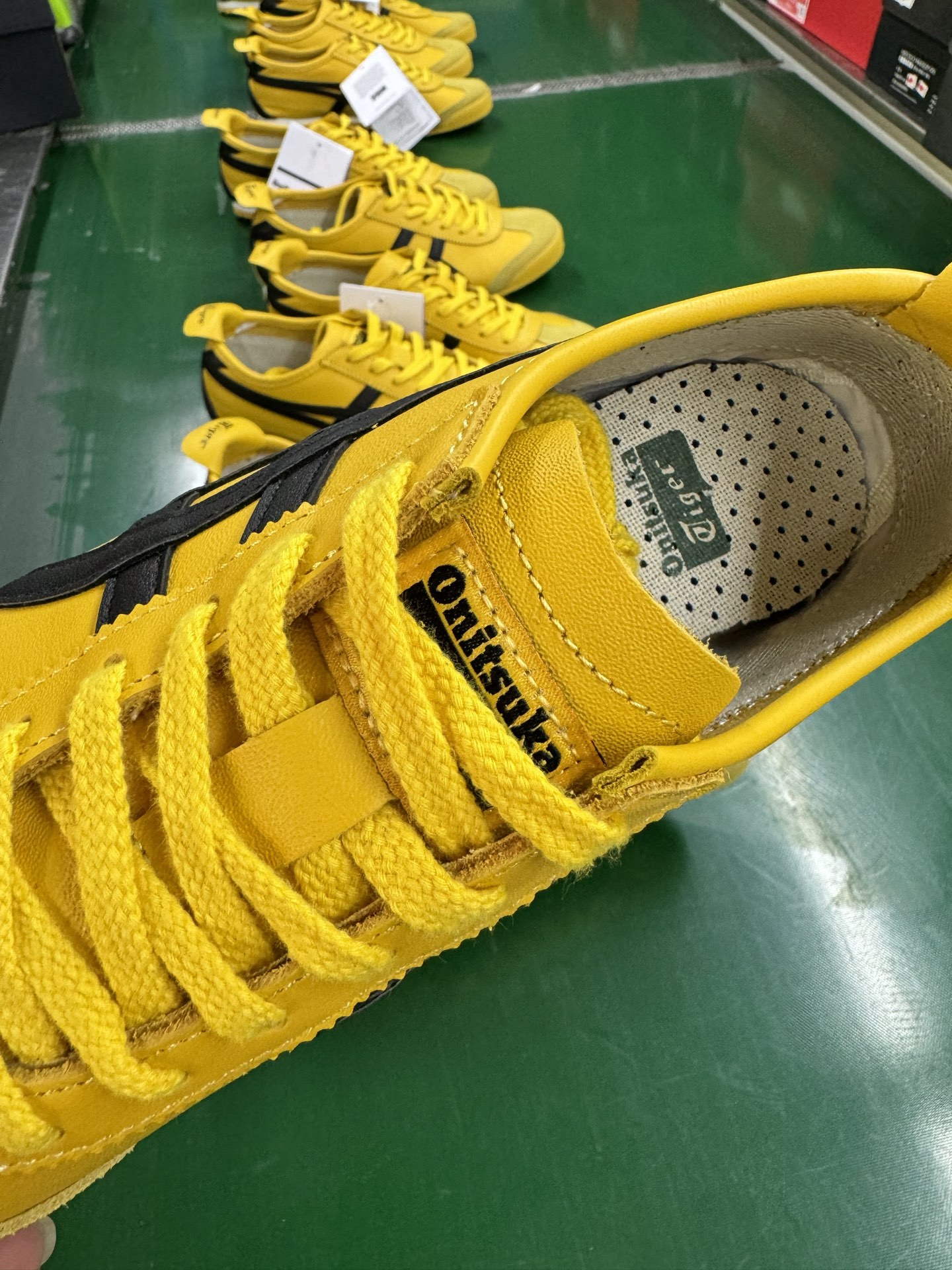 Onitsuka Tiger Mexico 66 Yellow/Black Low-Top Sneakers - Casual & Stylish 6 i1749715492150 285 0 4