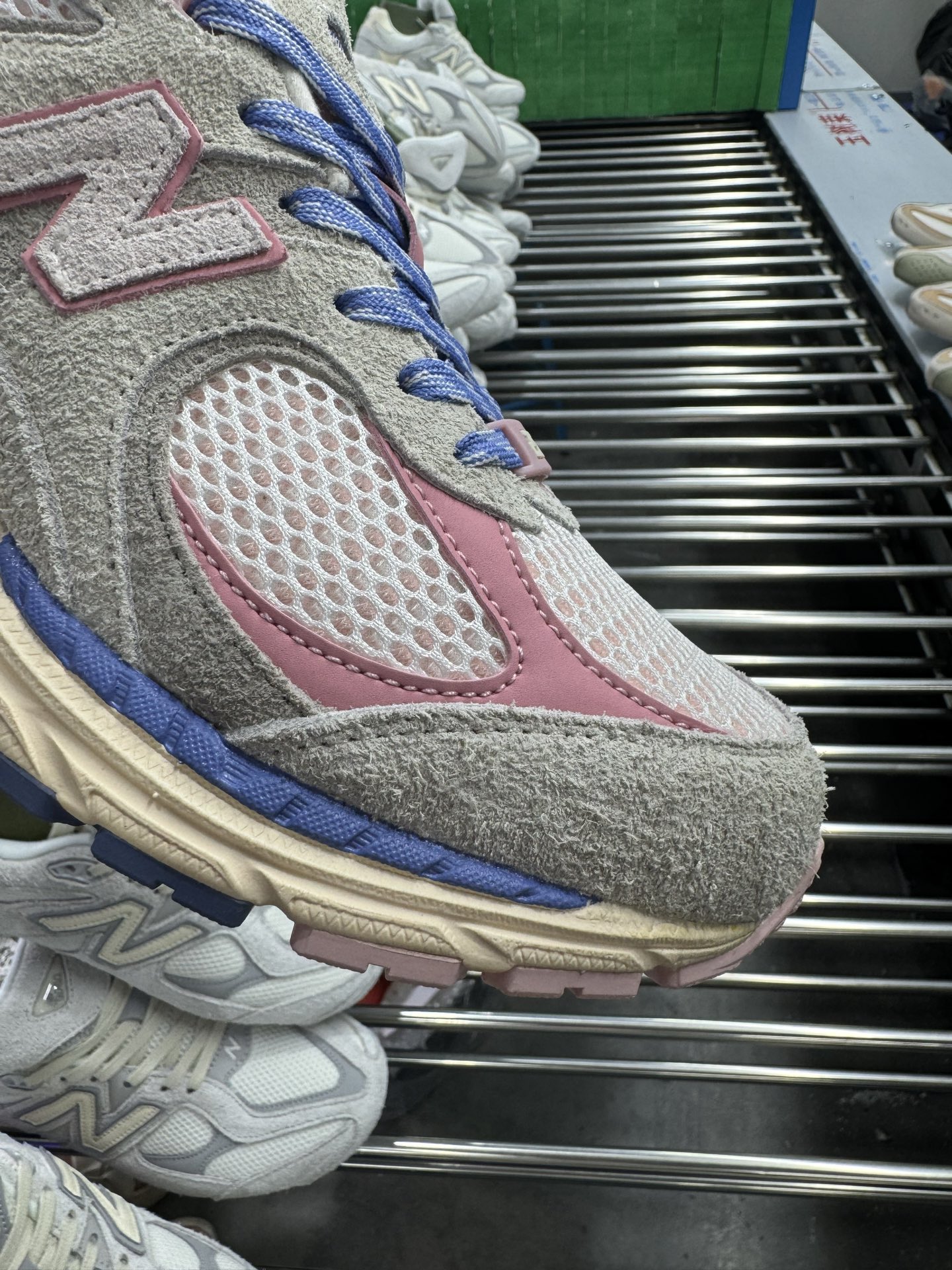 新货#New Balance 2002 复古单品 M2002RHE-莆田鞋,莆田鞋货源,高仿鞋,高仿鞋货源,安福档口,莆田高仿鞋,莆田鞋批发,高仿鞋批发,莆田高仿运动鞋,高仿运动鞋,莆田运动鞋 新货#New Balance 2002 复古单品 M2002RHE