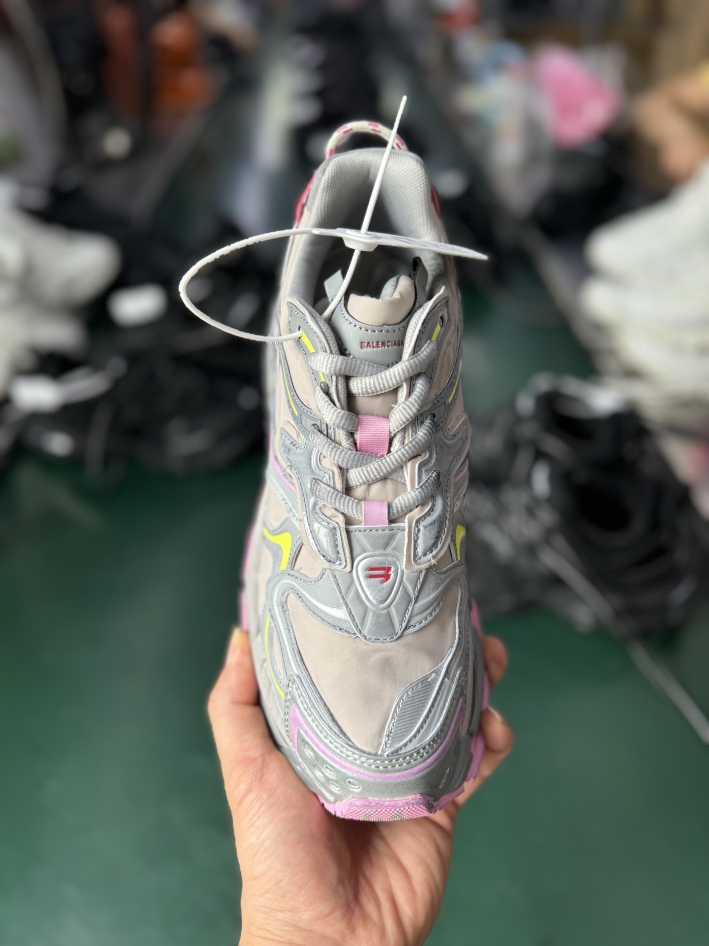 VG版本Balenciaga巴黎世家 Runner2.0 灰粉 尺