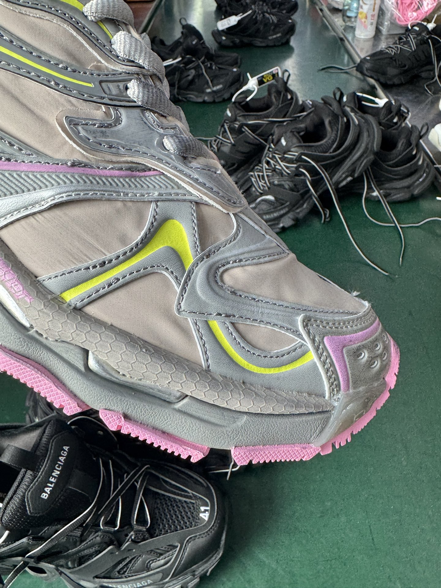 VG版本Balenciaga巴黎世家 Runner2.0 灰粉 尺