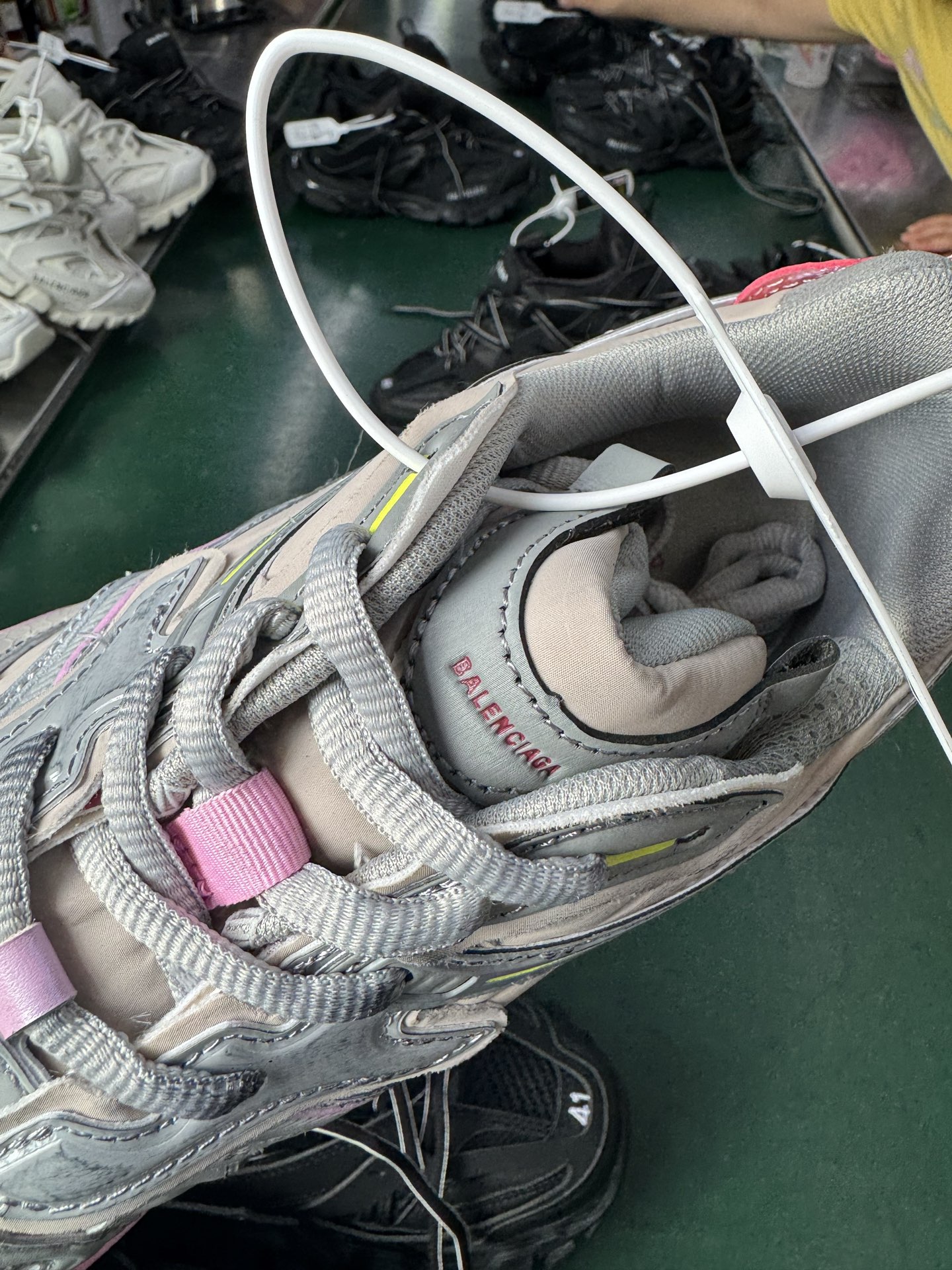 VG版本Balenciaga巴黎世家 Runner2.0 灰粉 尺