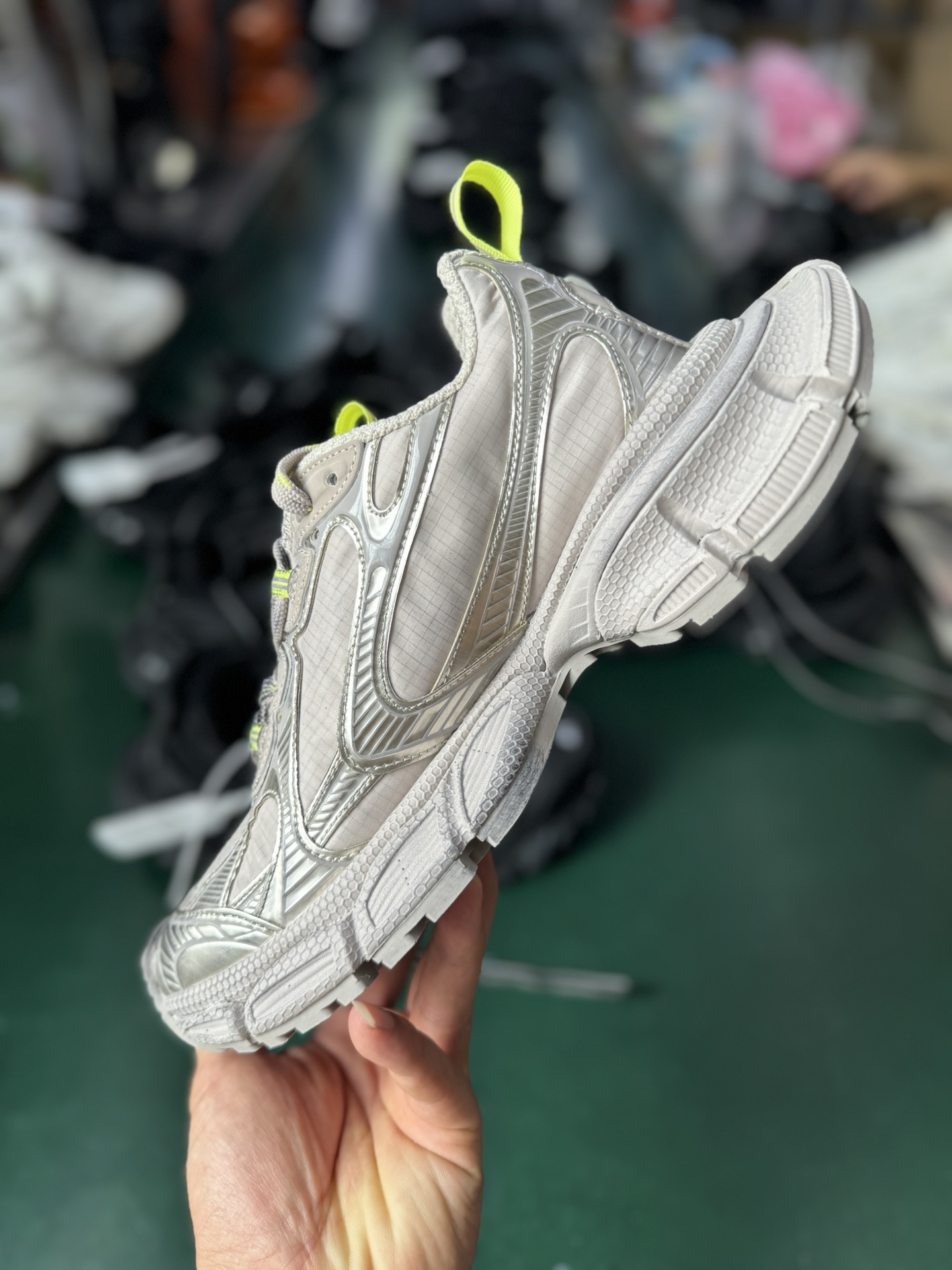 VG版本法国高端奢侈品牌-巴黎世家BALENCIAGA 3XL Sneakers 3低帮复古阔型底姥爹风潮流百搭休闲慢跑鞋-莆田鞋,莆田鞋货源,高仿鞋,高仿鞋货源,安福档口,莆田高仿鞋,莆田鞋批发,高仿鞋批发,莆田高仿运动鞋,高仿运动鞋,莆田运动鞋 VG版本法国高端奢侈品牌-巴黎世家BALENCIAGA 3XL Sneakers 3低帮复古阔型底姥爹风潮流百搭休闲慢跑鞋