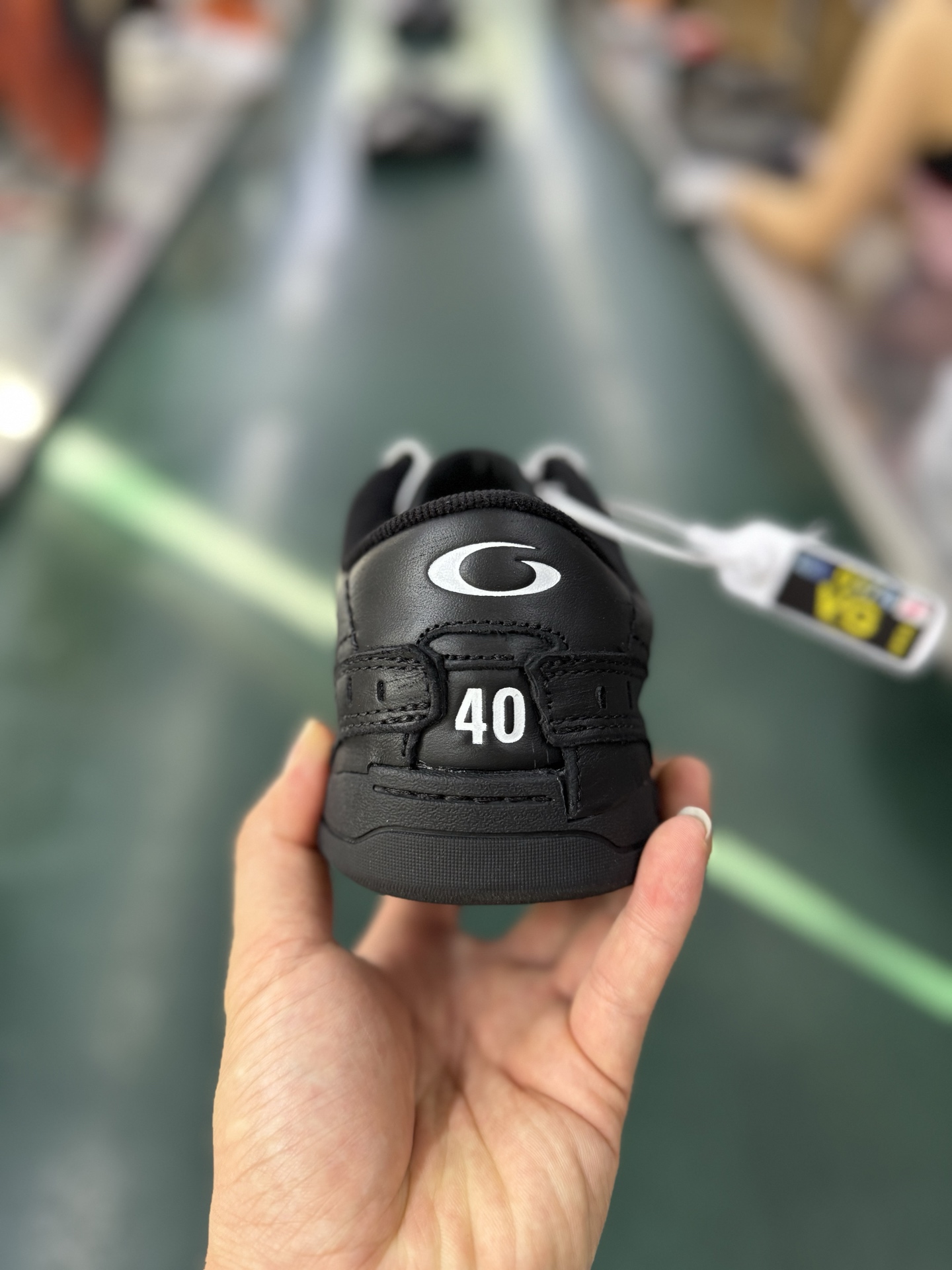 VG巴黎世家 18代黑色 Balenciaga Hamptons Worn-Out 板鞋-莆田鞋,莆田鞋货源,高仿鞋,高仿鞋货源,安福档口,莆田高仿鞋,莆田鞋批发,高仿鞋批发,莆田高仿运动鞋,高仿运动鞋,莆田运动鞋 VG巴黎世家 18代黑色 Balenciaga Hamptons Worn-Out 板鞋