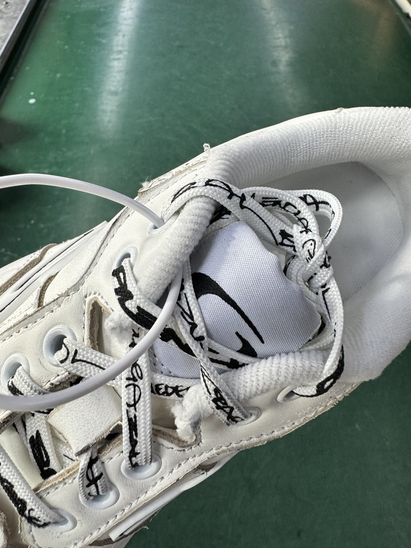 VG版 Balenciaga Hamptons Worn Out 巴黎世家十八代潮流复古休闲鞋 WCURS9000