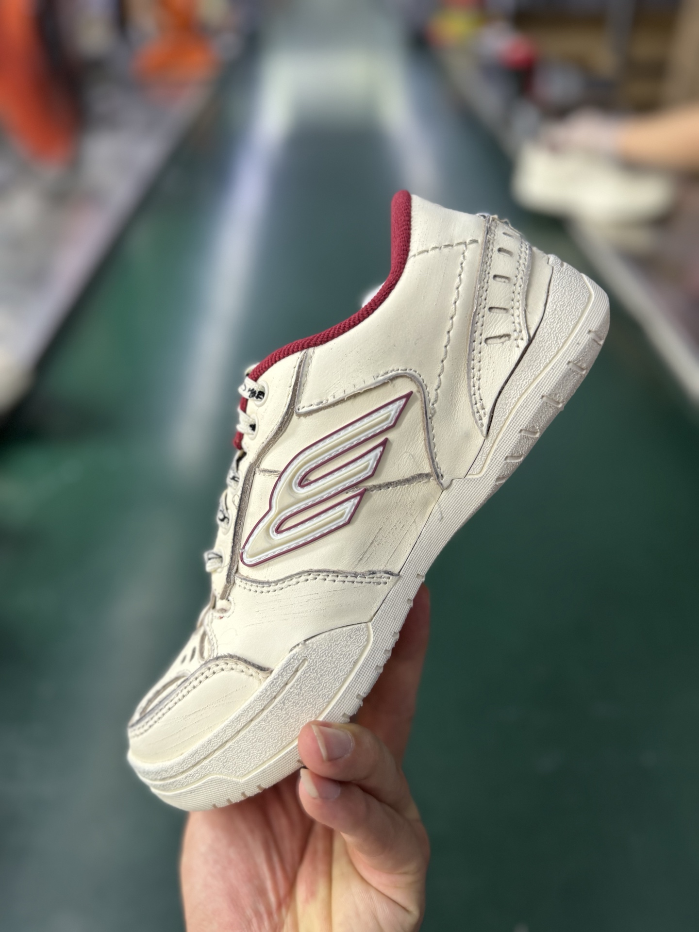 VG Balenciaga巴黎世家 HAMPTONS WORN-OUT 圆头系带 低帮 生活休闲鞋 男女款 米色 VG版本巴黎世家板鞋