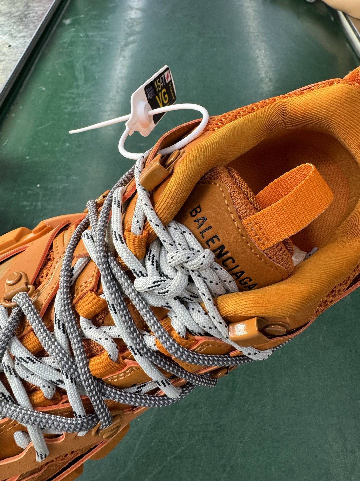 VG版 Balenciaga Track Sneaker Tess s.Gomma Res BI ALV/TIS EFF NUBUK/TIS E 巴黎世家官方同步潮流跑鞋 WTRHK9050