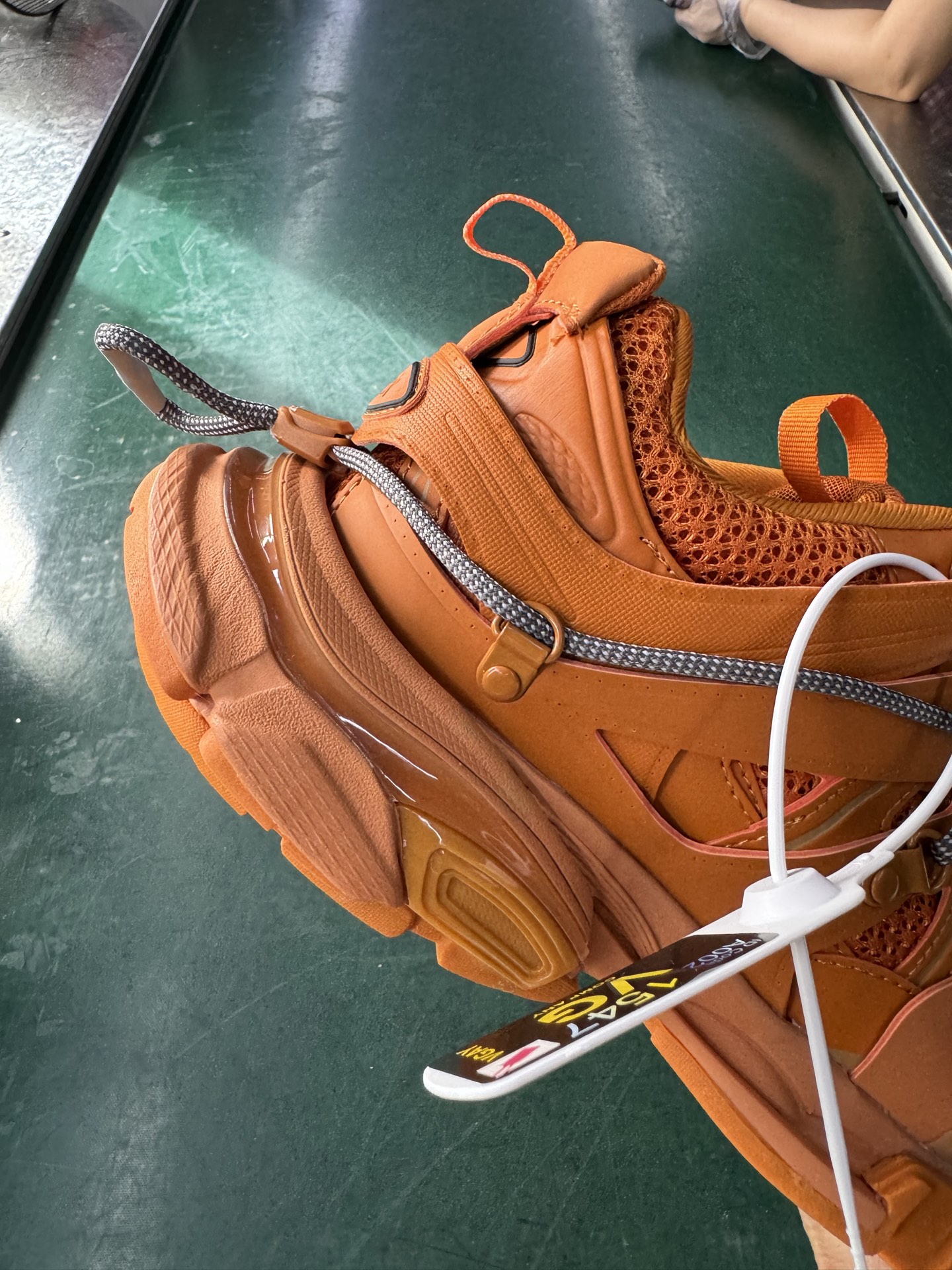 VG版 Balenciaga Track Sneaker Tess s.Gomma Res BI ALV/TIS EFF NUBUK/TIS E 巴黎世家官方同步潮流跑鞋 WTRHK9050