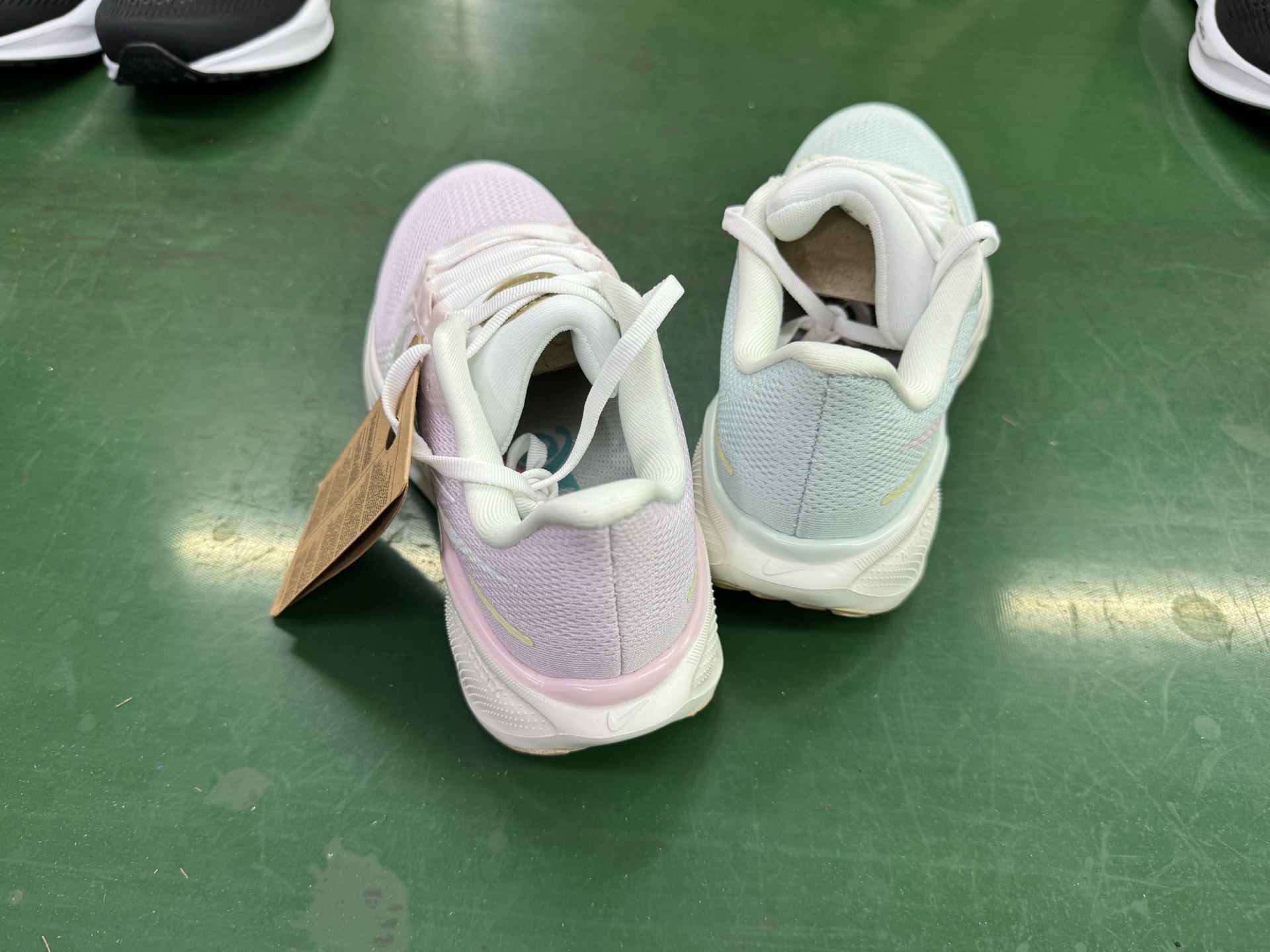 Nike Air Zoom Pegasus 41: Lightweight Running Shoes for Everyday Performance 3 i1753345221512 2157 0 1