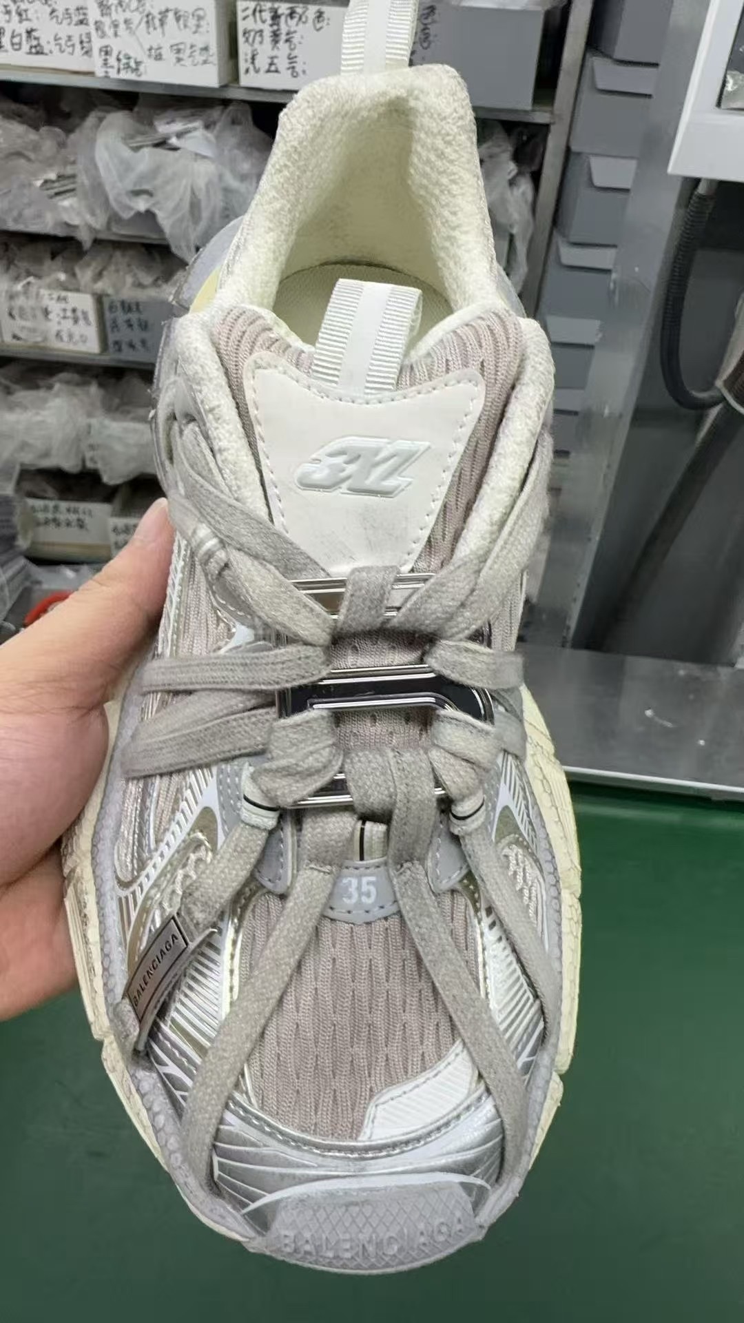 i8版 Balenciaga Phantom Sneaker 3XL 巴黎世家10代金属风 新款绑带 潮流跑鞋 825599 W3XCH 9191-莆田鞋,莆田鞋货源,高仿鞋,高仿鞋货源,安福档口,莆田高仿鞋,莆田鞋批发,高仿鞋批发,莆田高仿运动鞋,高仿运动鞋,莆田运动鞋 i8版 Balenciaga Phantom Sneaker 3XL 巴黎世家10代金属风 新款绑带 潮流跑鞋 825599 W3XCH 9191