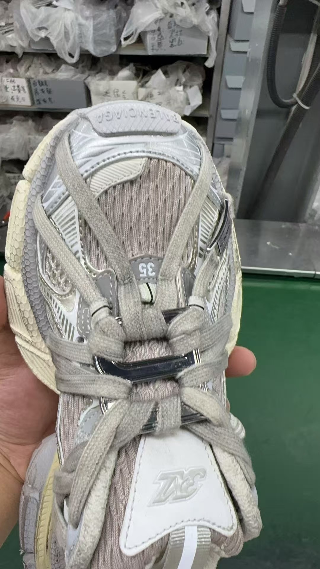 i8版 Balenciaga Phantom Sneaker 3XL 巴黎世家10代金属风 新款绑带 潮流跑鞋 825599 W3XCH 9191-莆田鞋,莆田鞋货源,高仿鞋,高仿鞋货源,安福档口,莆田高仿鞋,莆田鞋批发,高仿鞋批发,莆田高仿运动鞋,高仿运动鞋,莆田运动鞋 i8版 Balenciaga Phantom Sneaker 3XL 巴黎世家10代金属风 新款绑带 潮流跑鞋 825599 W3XCH 9191