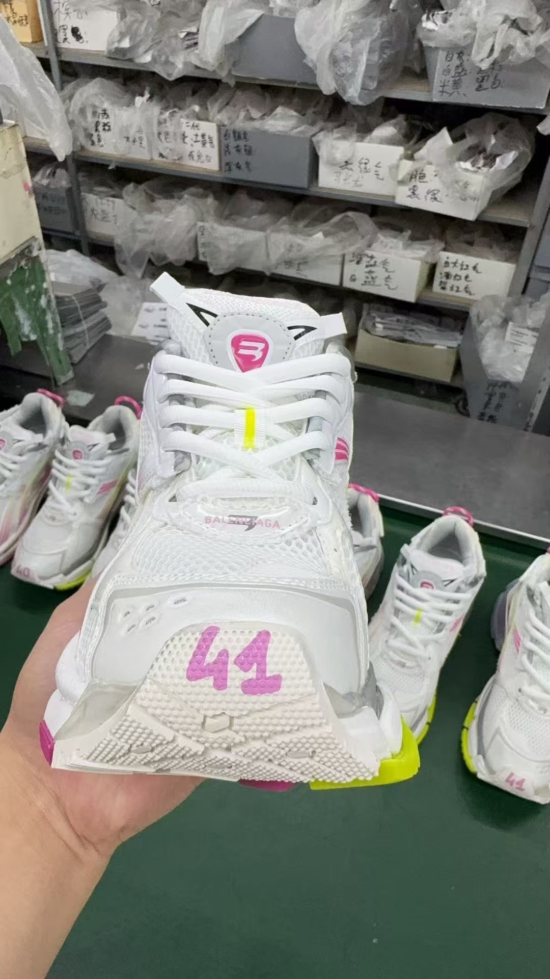 i8 版本顶级纯原版本 Balenciaga巴黎世家 新配色7.5代（白粉）